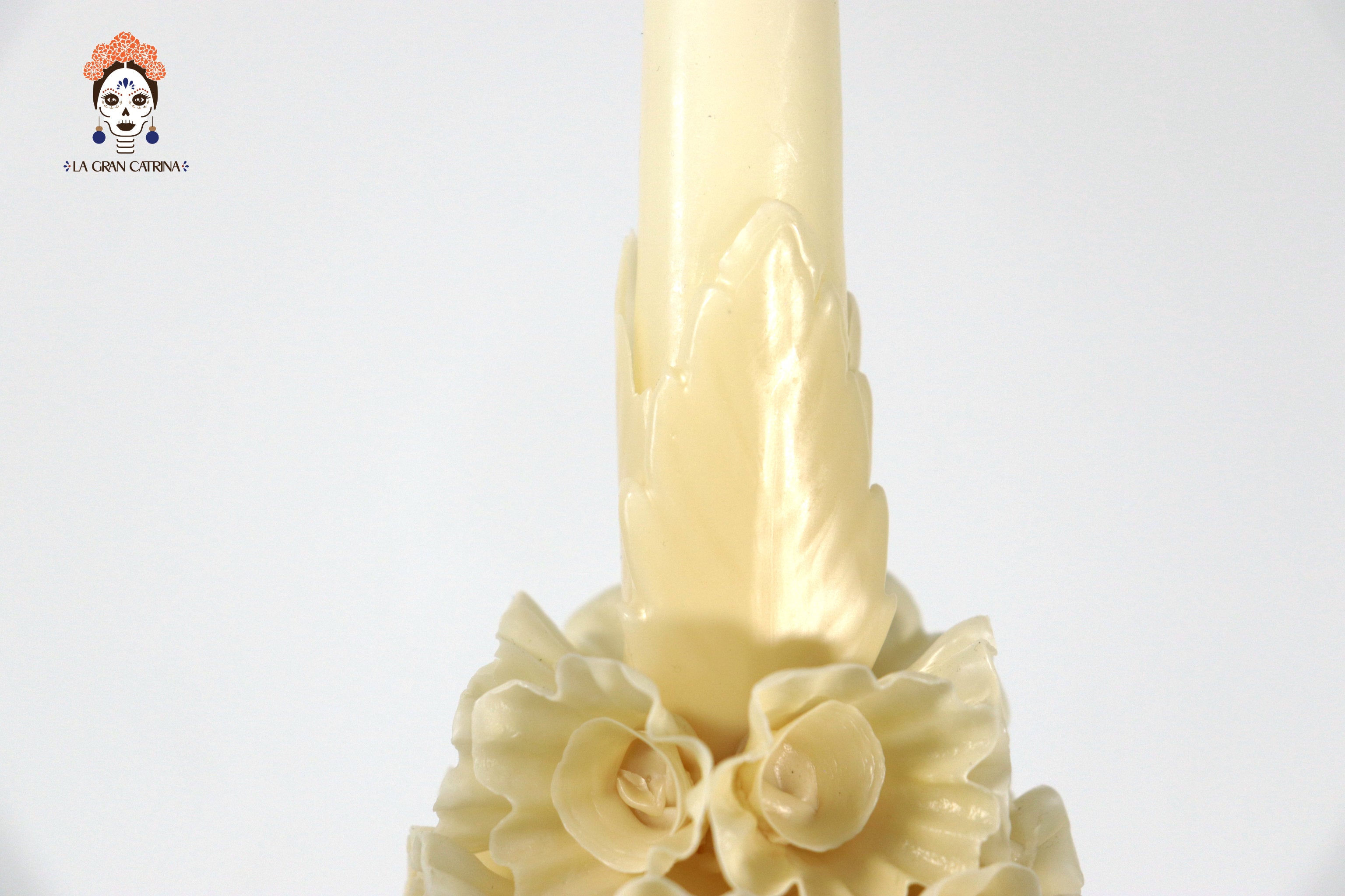Sculpted Candle - Decorative Flowers Yellow - 11 in. Viviana