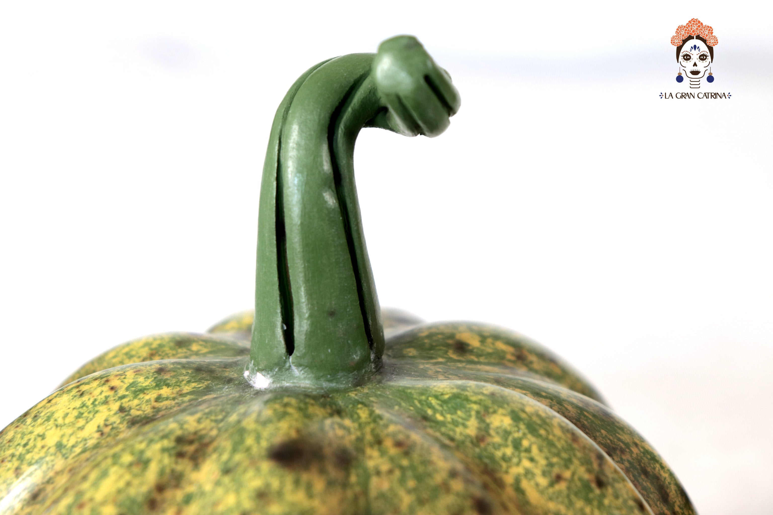Set 3 Pumpkins Handcrafted Decorative Greens - 8.7 in. Trejo