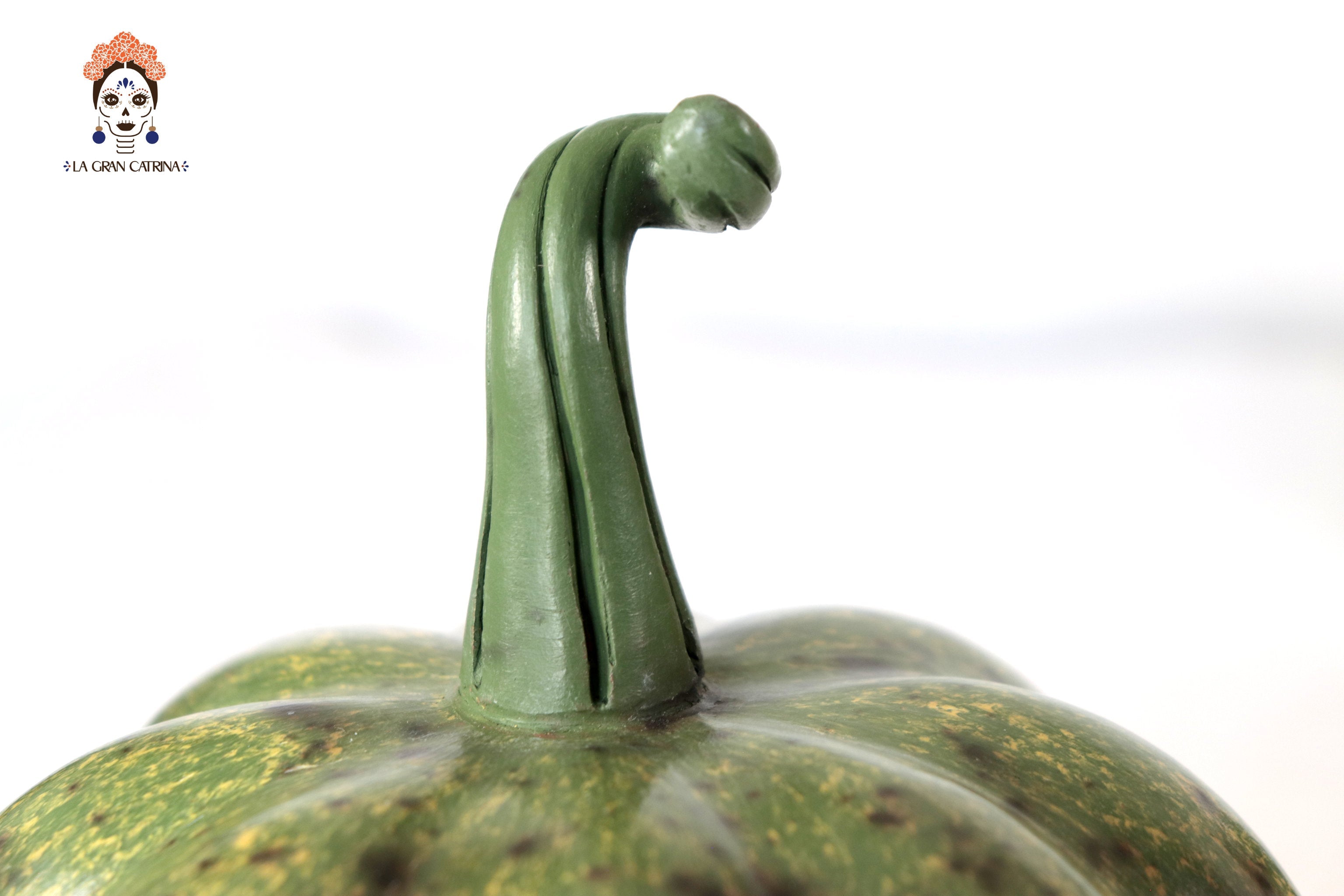 Set 3 Pumpkins Handcrafted Decorative Greens - 8.7 in. Trejo