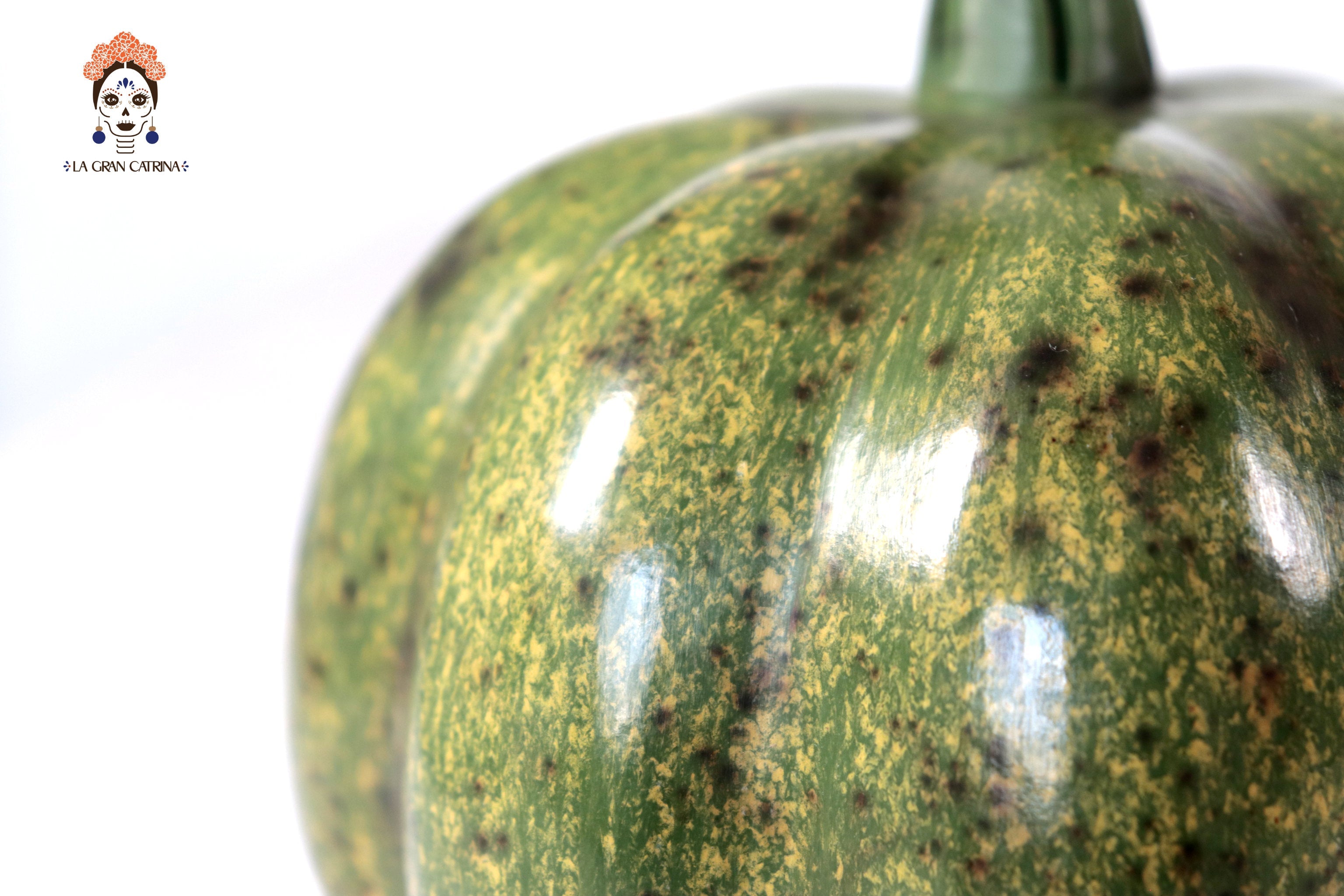 Set 3 Pumpkins Handcrafted Decorative Greens - 8.7 in. Trejo