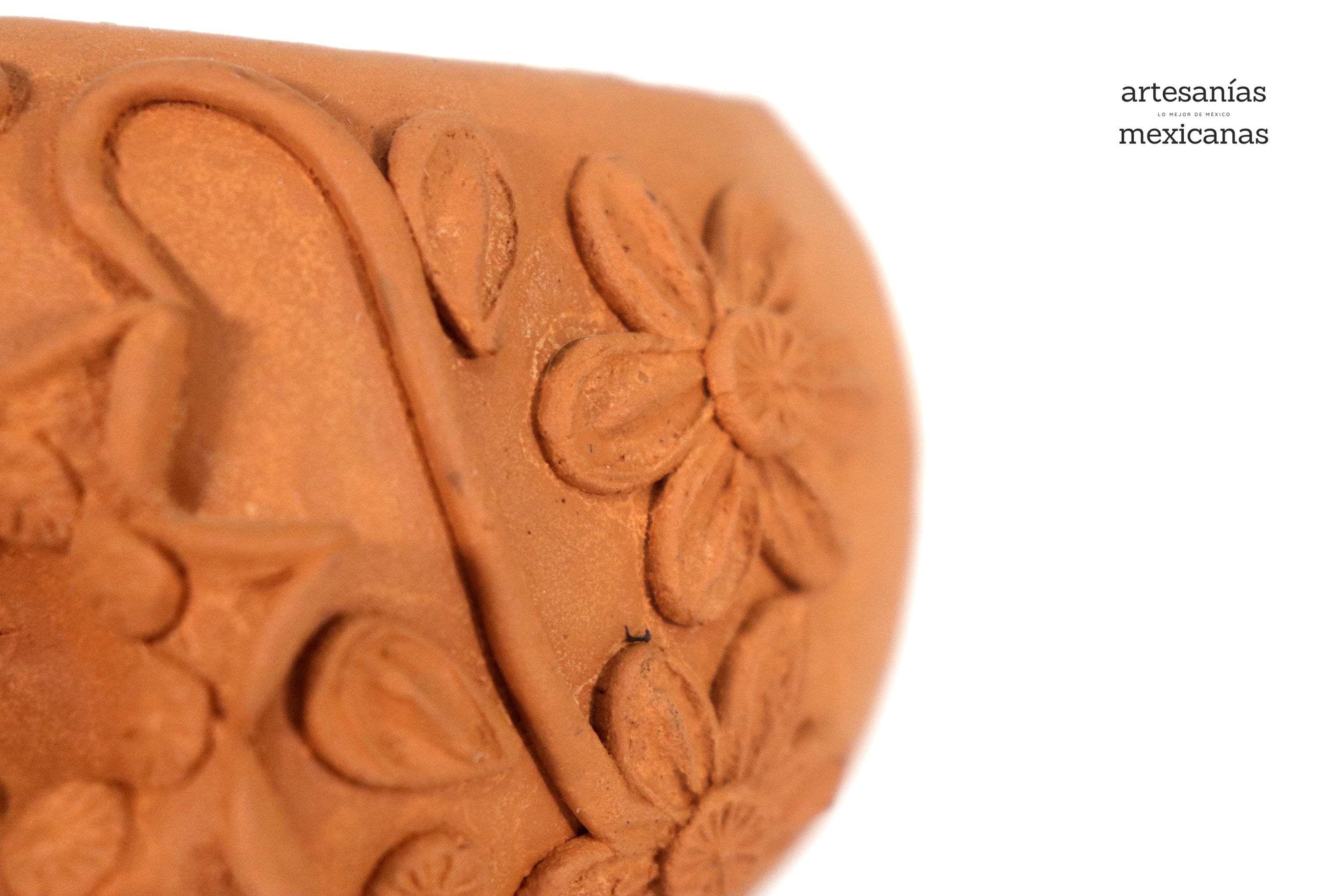 Planter Skull Natural Clay with Flowers Relieve - 3.9 in. Brenda Capula