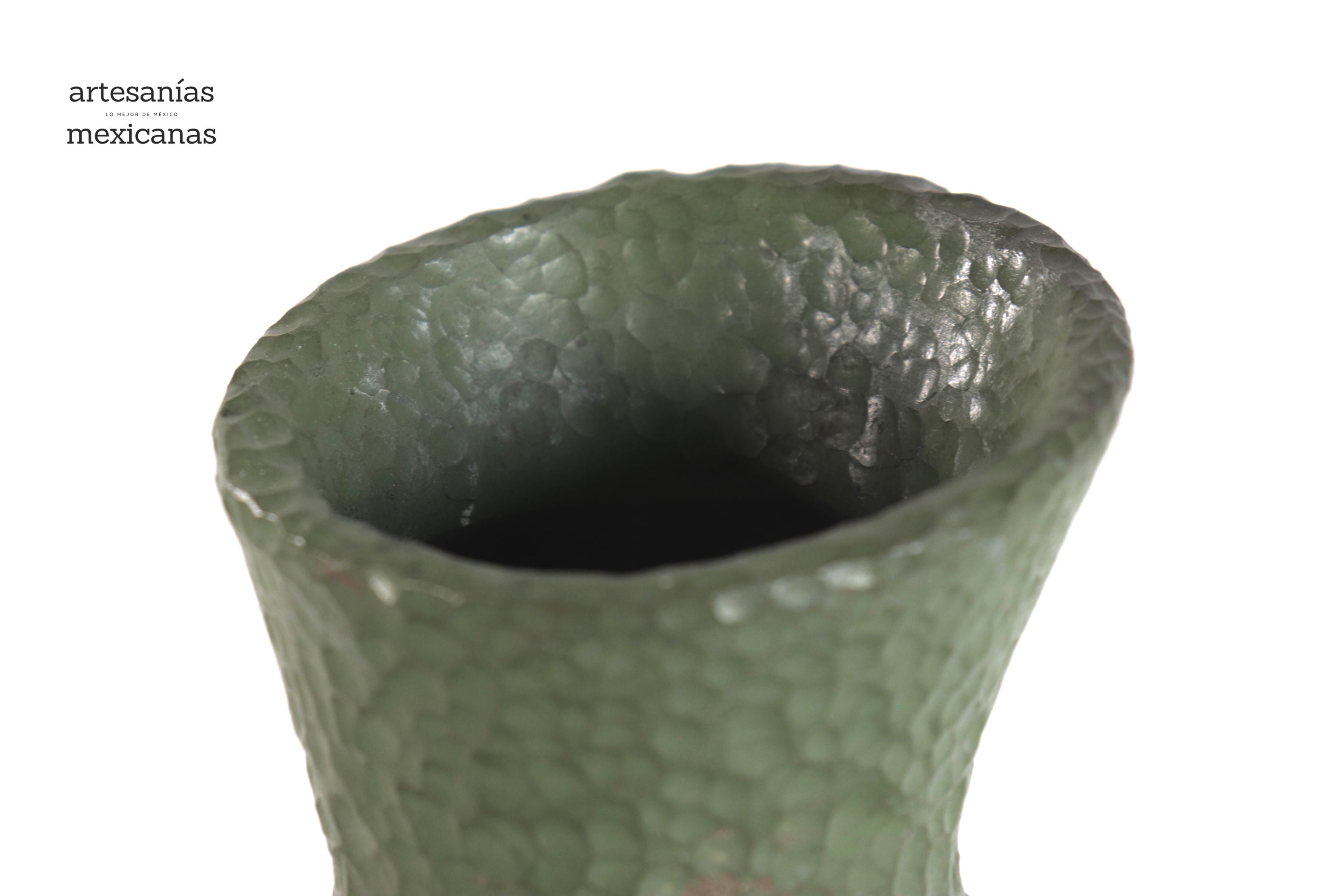 Vase moderno Clay martillado green - 10 in. Trejo