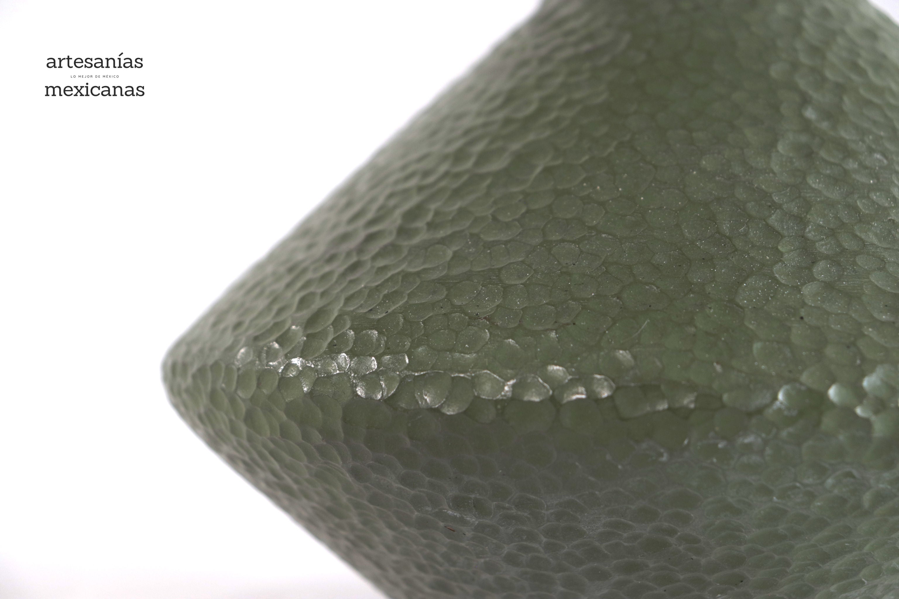 Vase moderno Clay martillado green - 10 in. Trejo