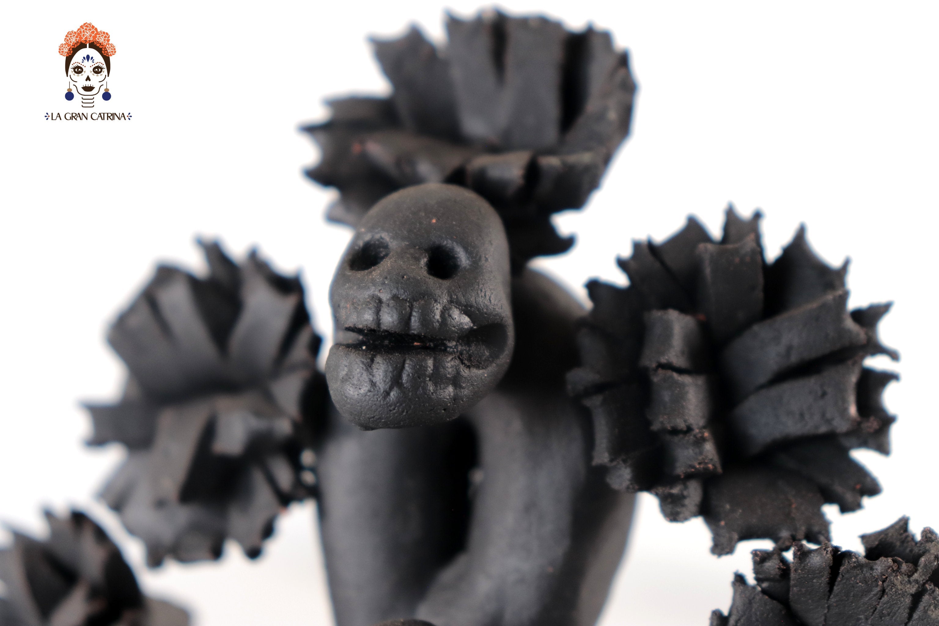 Tree of Life - Black - 10.6 in. Lizbeth Cruces