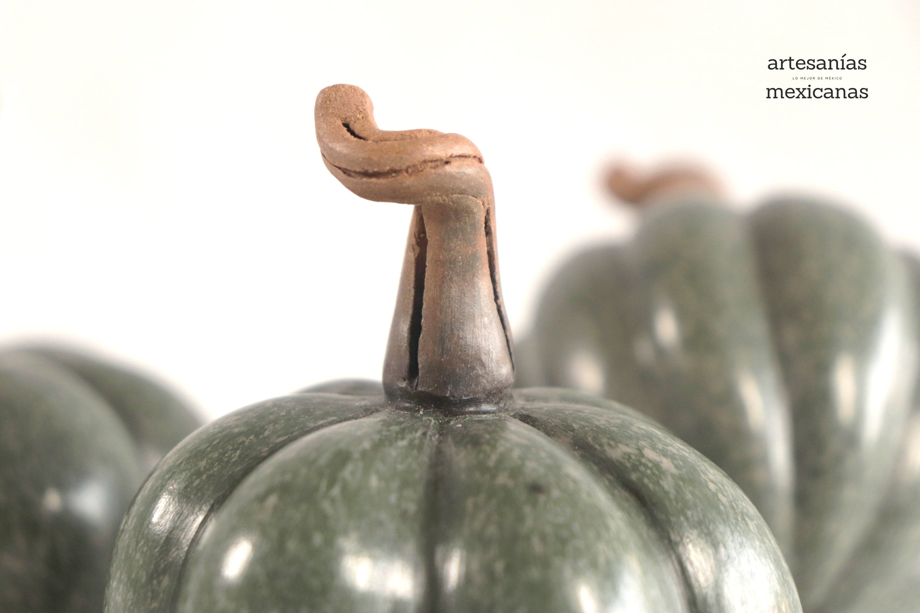 Set of 3 Pumpkins small green grayish Trejo
