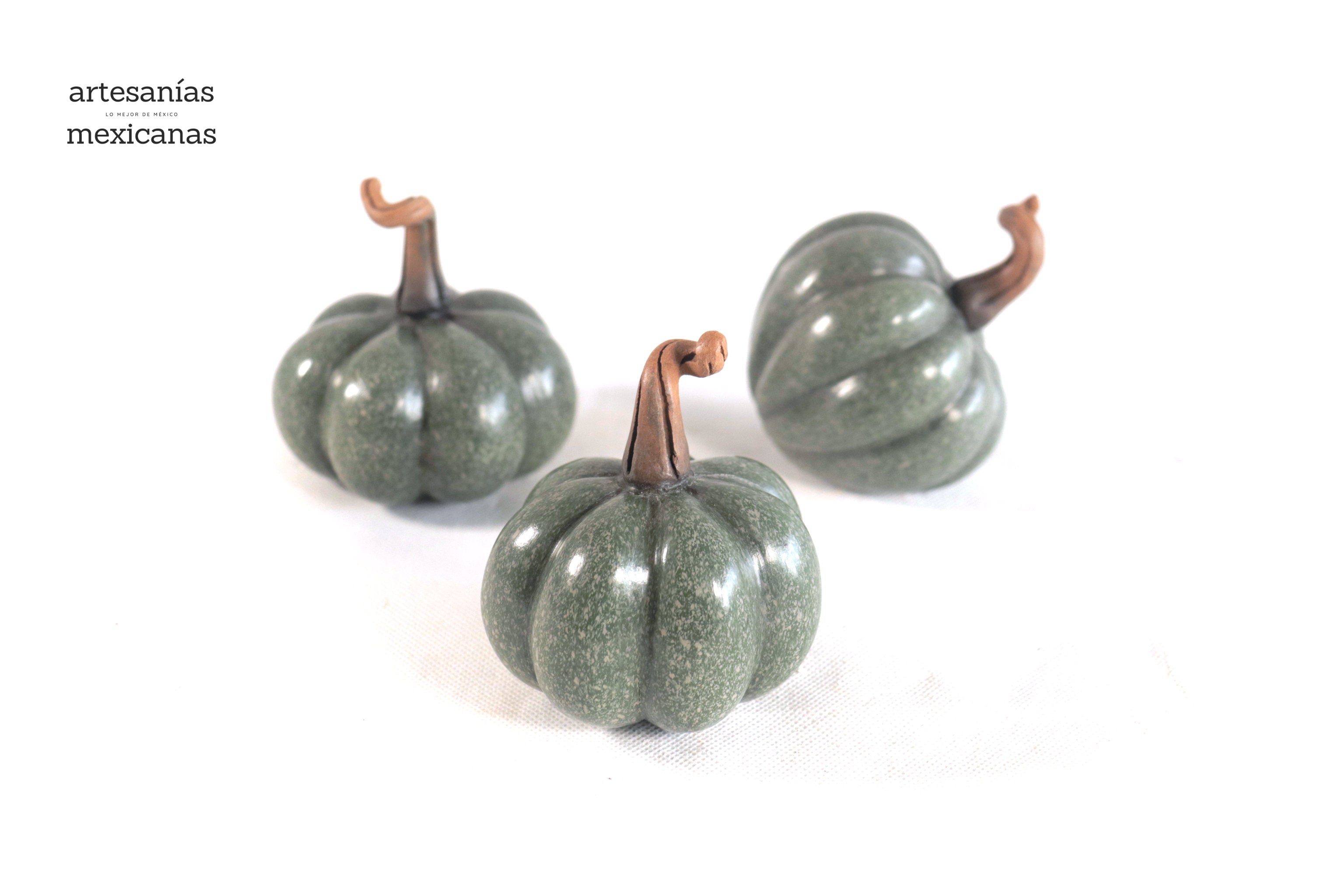 Set of 3 Pumpkins small green grayish Trejo