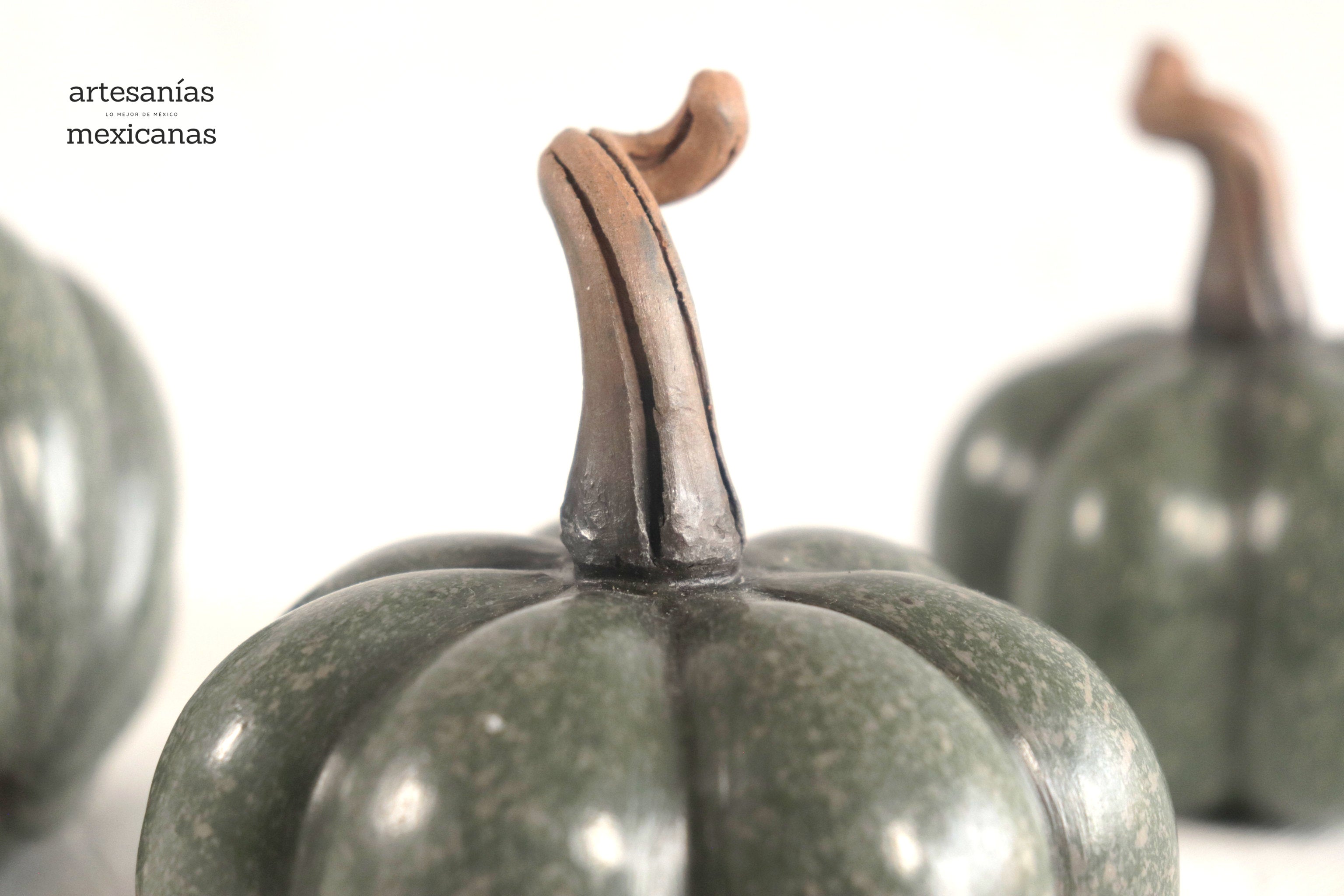 Set of 3 Pumpkins small green grayish Trejo