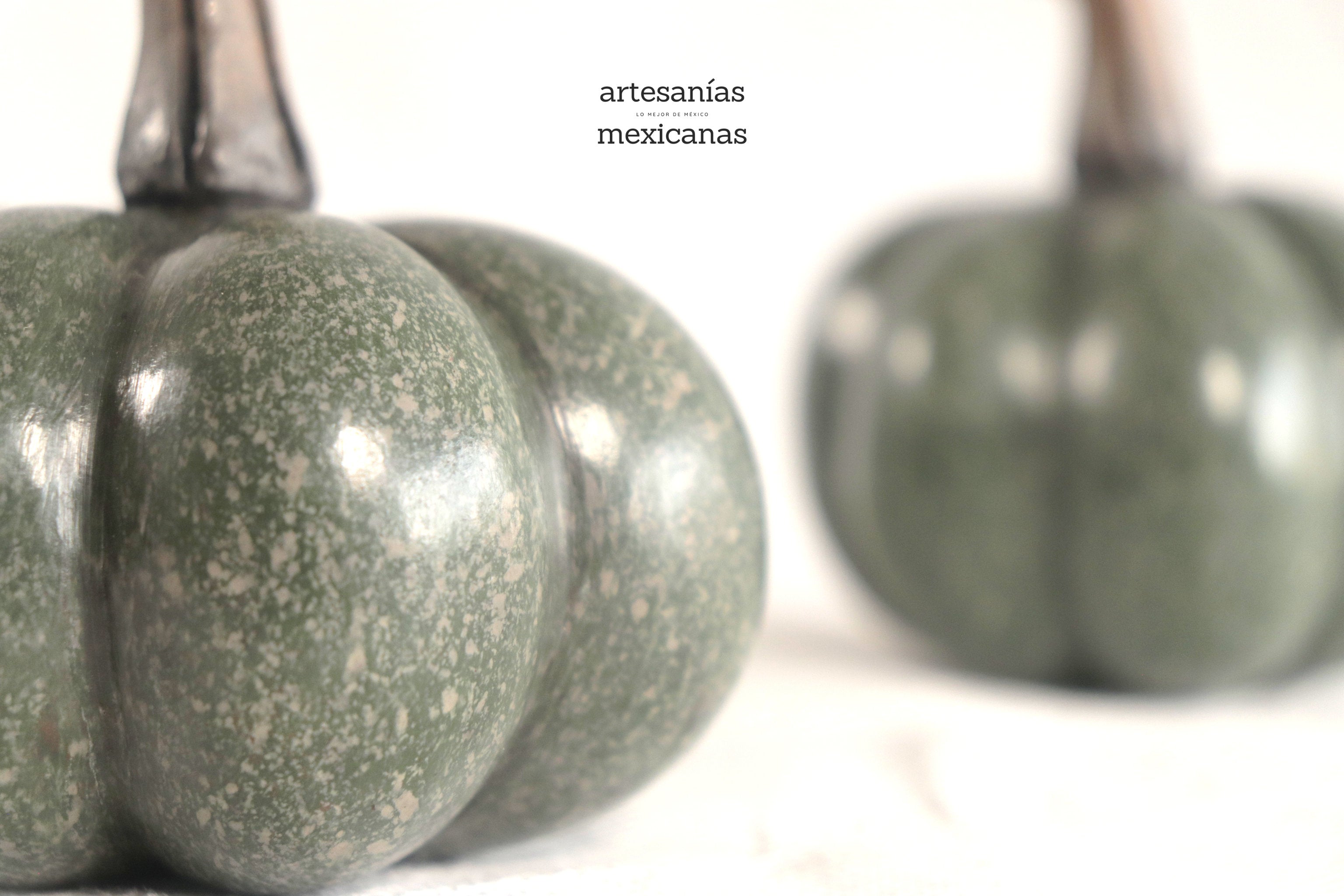 Set of 3 Pumpkins small green grayish Trejo