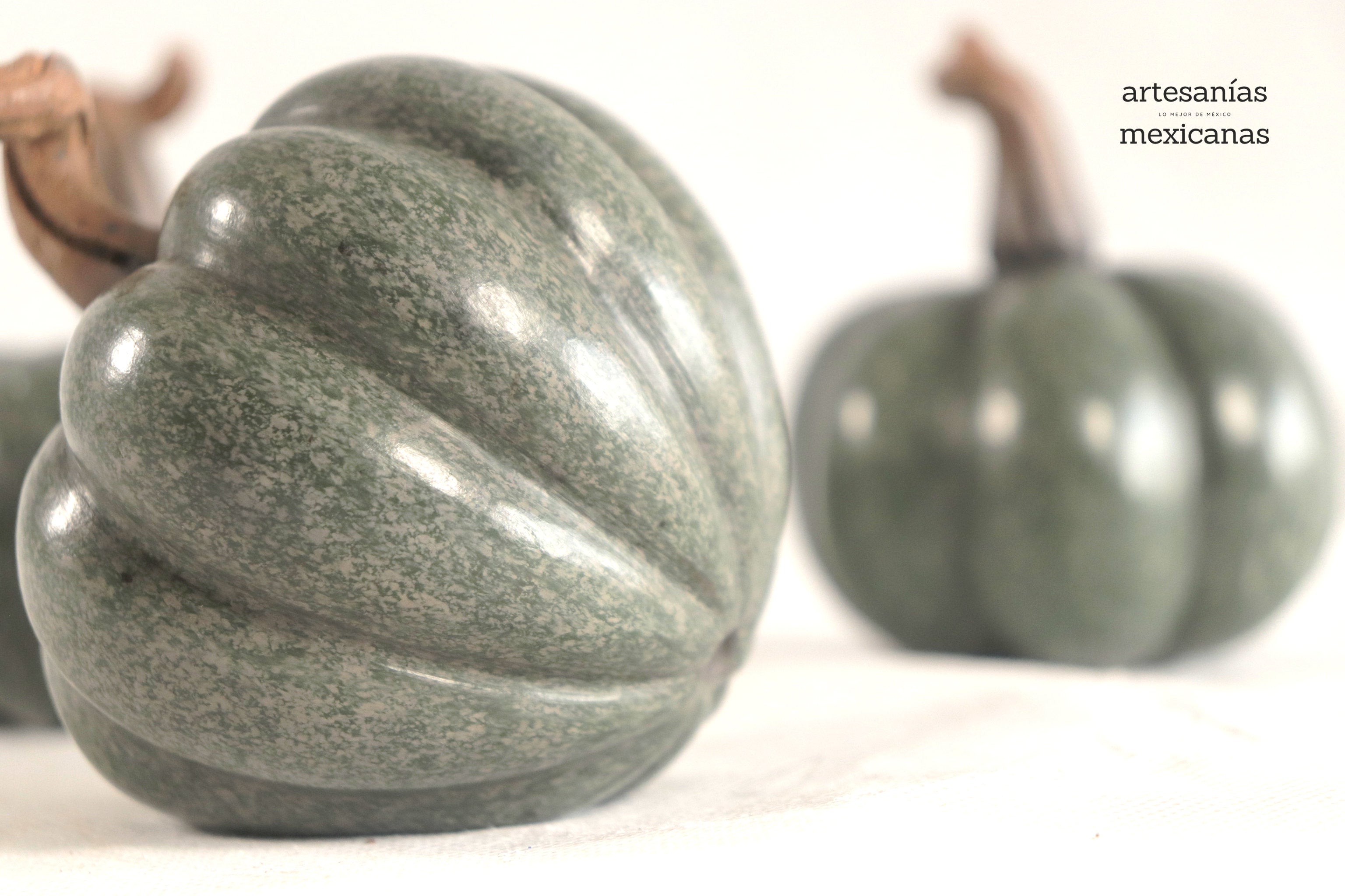 Set of 3 Pumpkins small green grayish Trejo