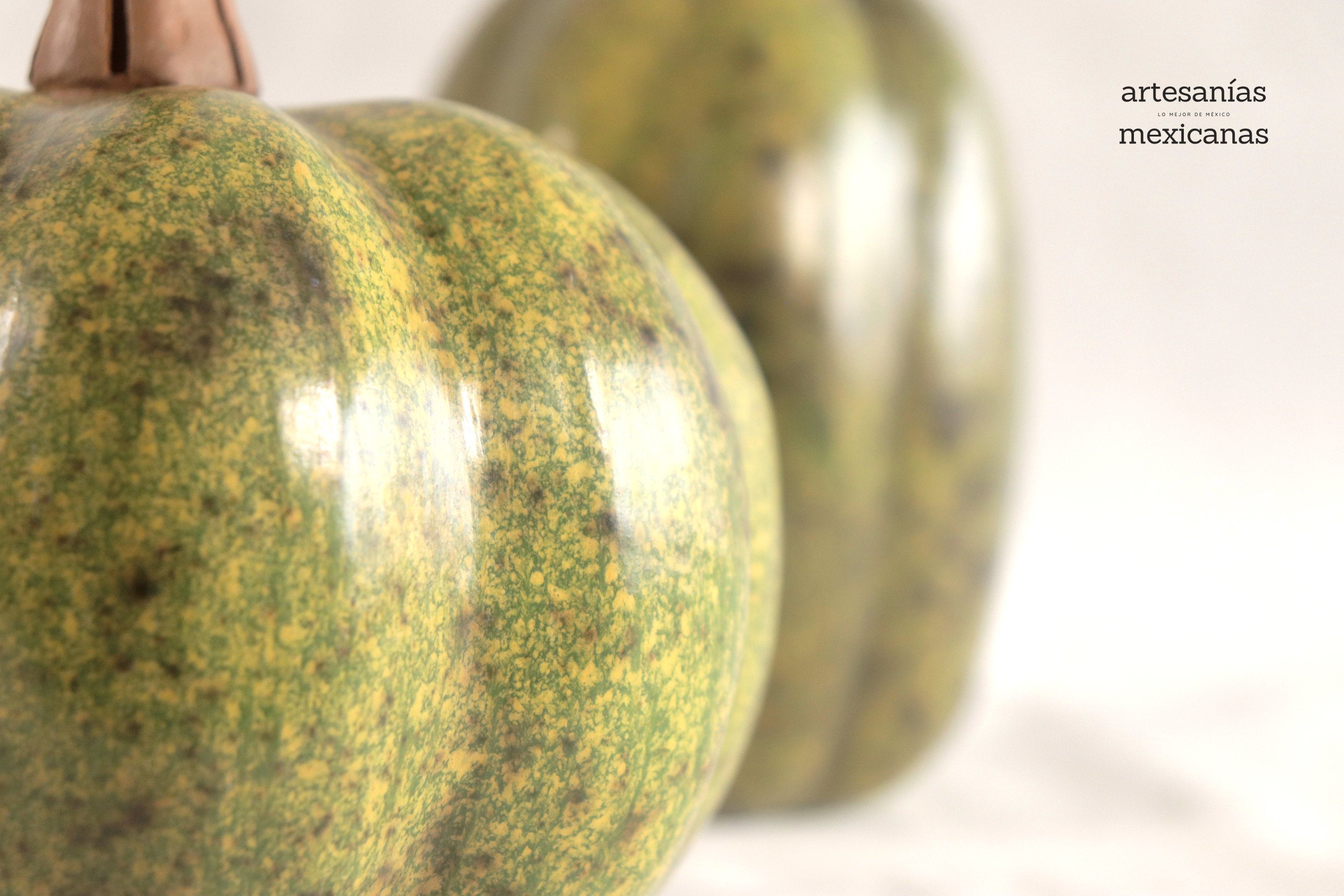 Set of 3 Pumpkins green ll Trejo