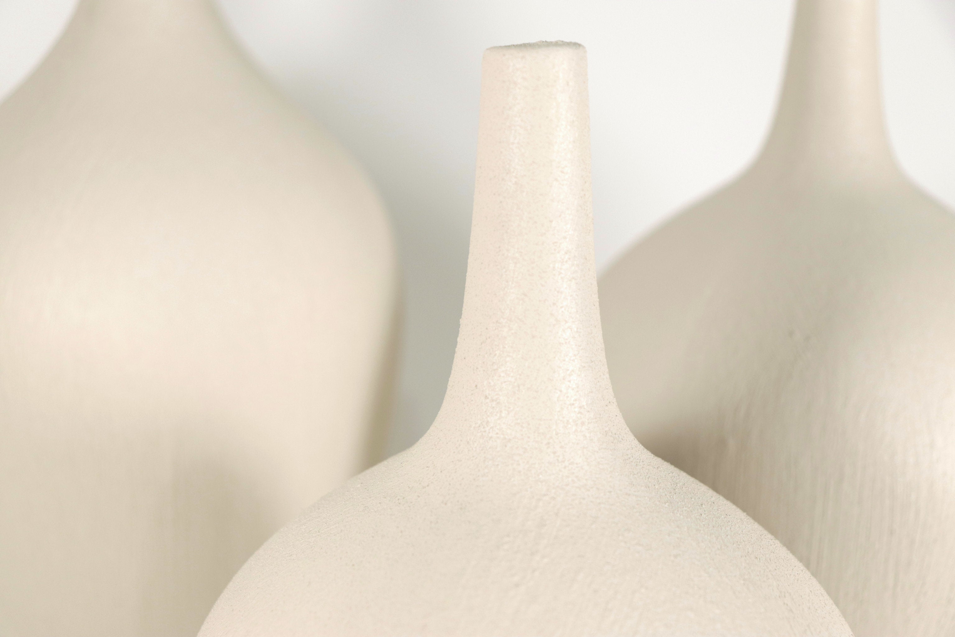 Set of contemporary decorative vases - Long Mouth Tonala