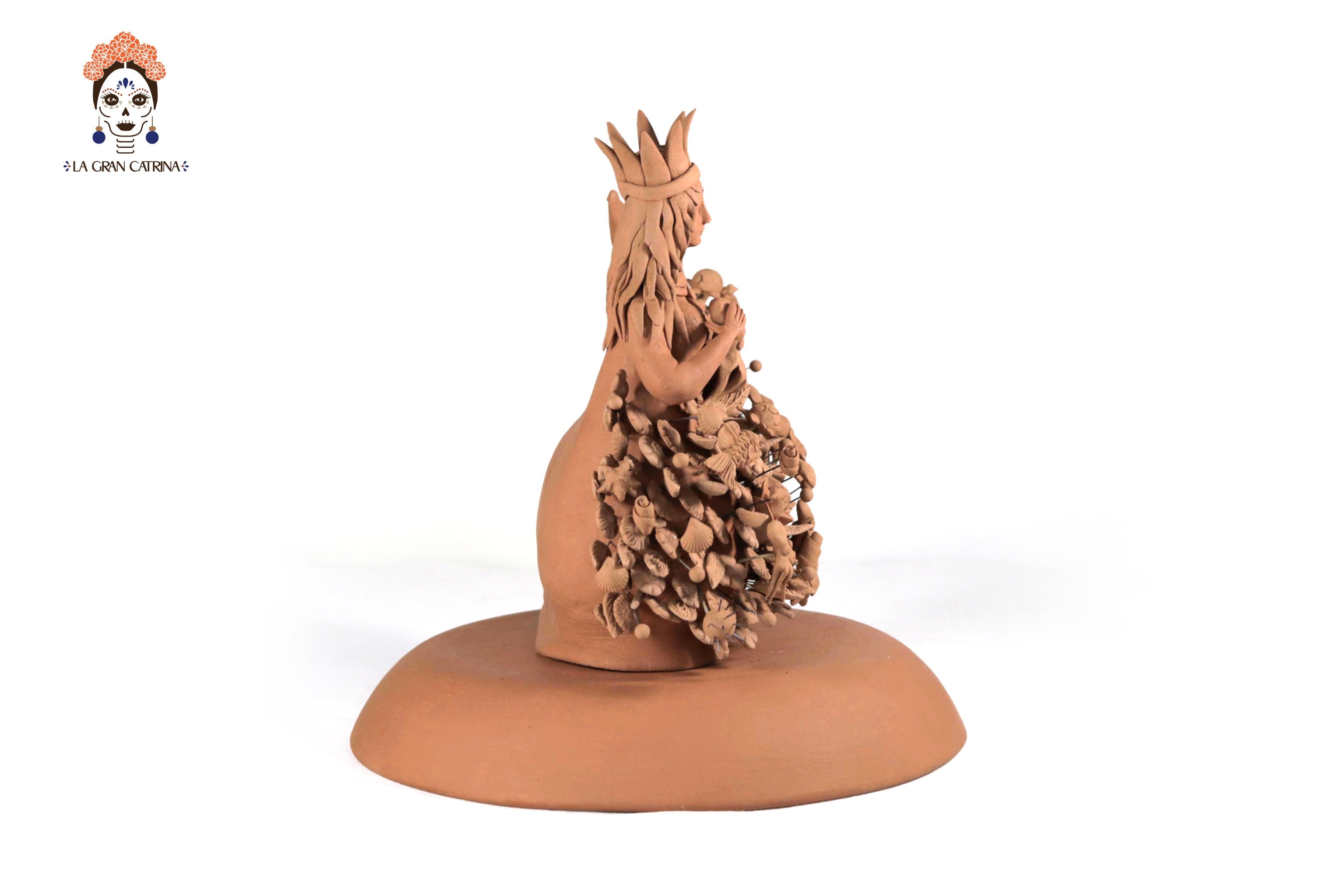 La Tlanchana of natural clay - 11.8 in. Cecilio