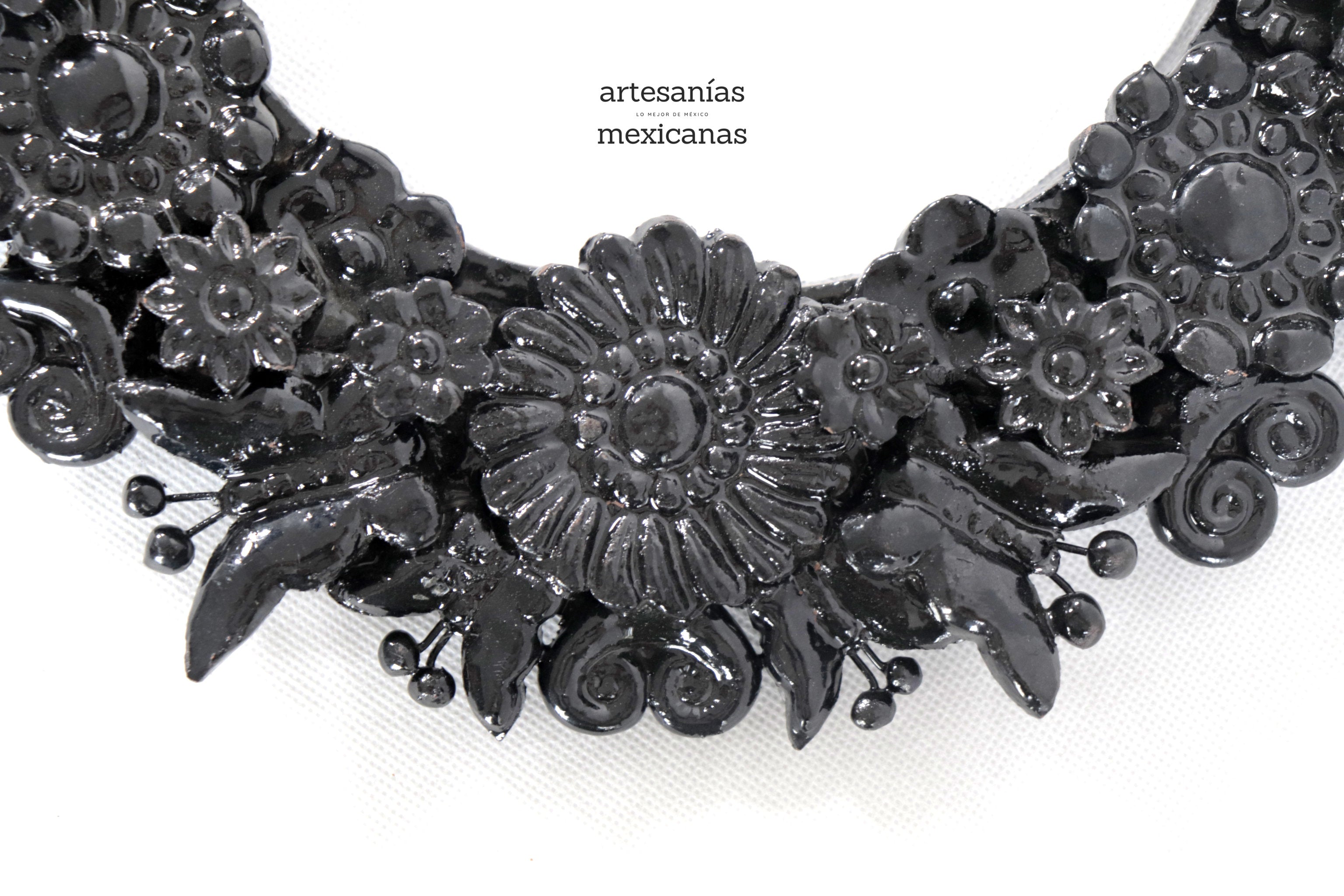 Crown black - Glazed Clay - 13 in. Tereri