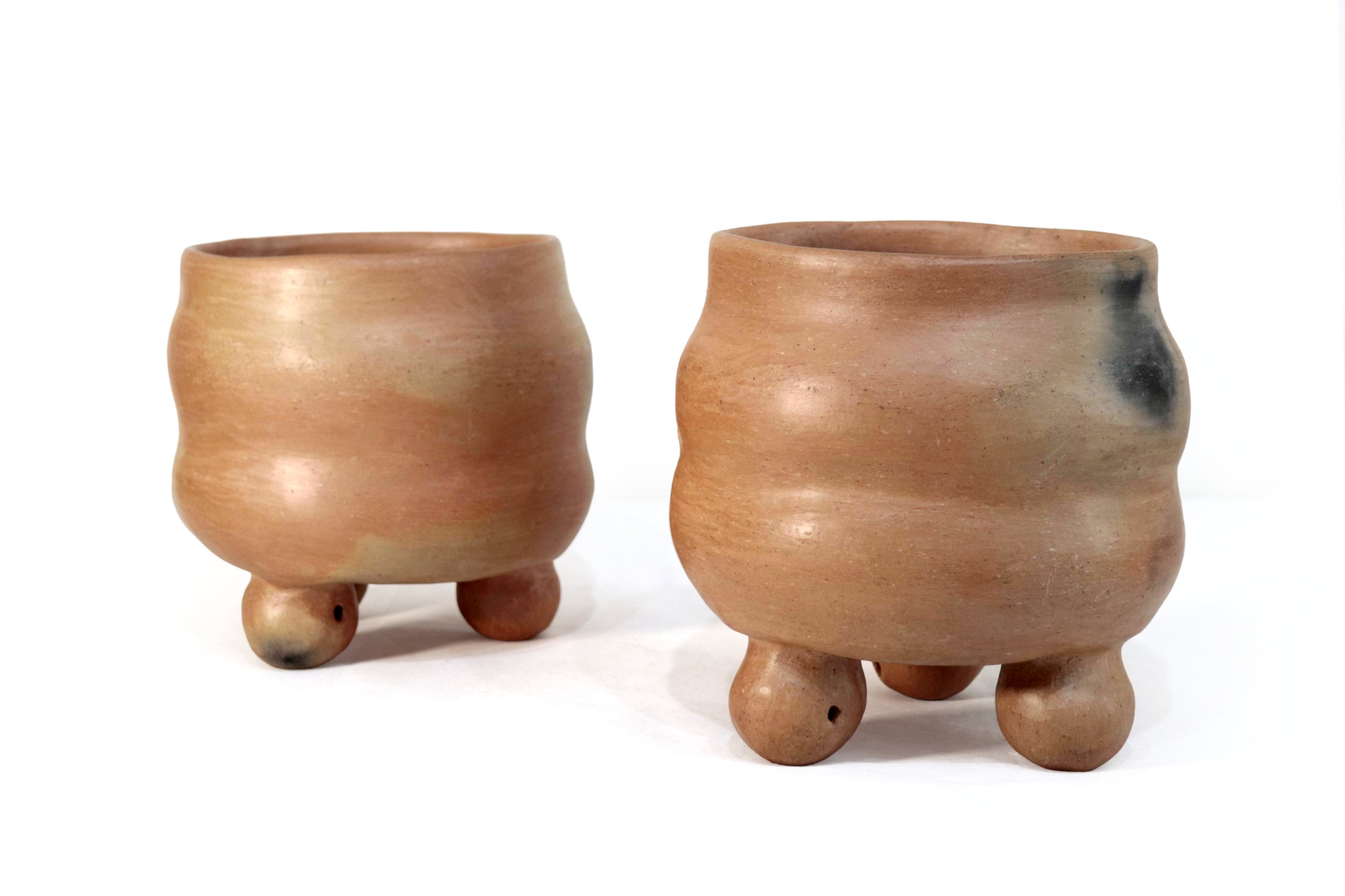 Vessel Ancestral Mixe of 3 legs - 5.9 in. Silvia Mixe