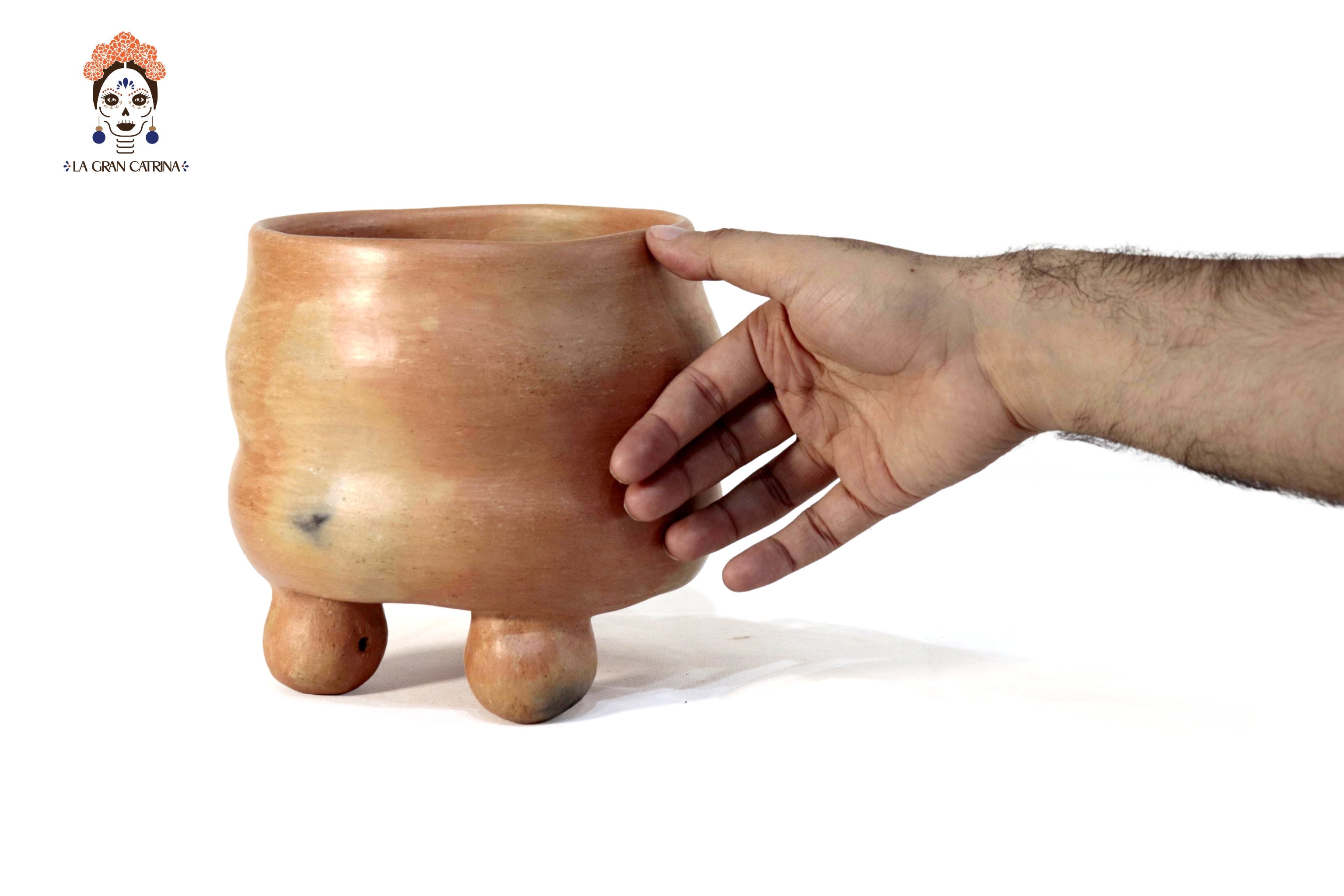 Vessel Ancestral Mixe of 3 legs - 5.9 in. Silvia Mixe