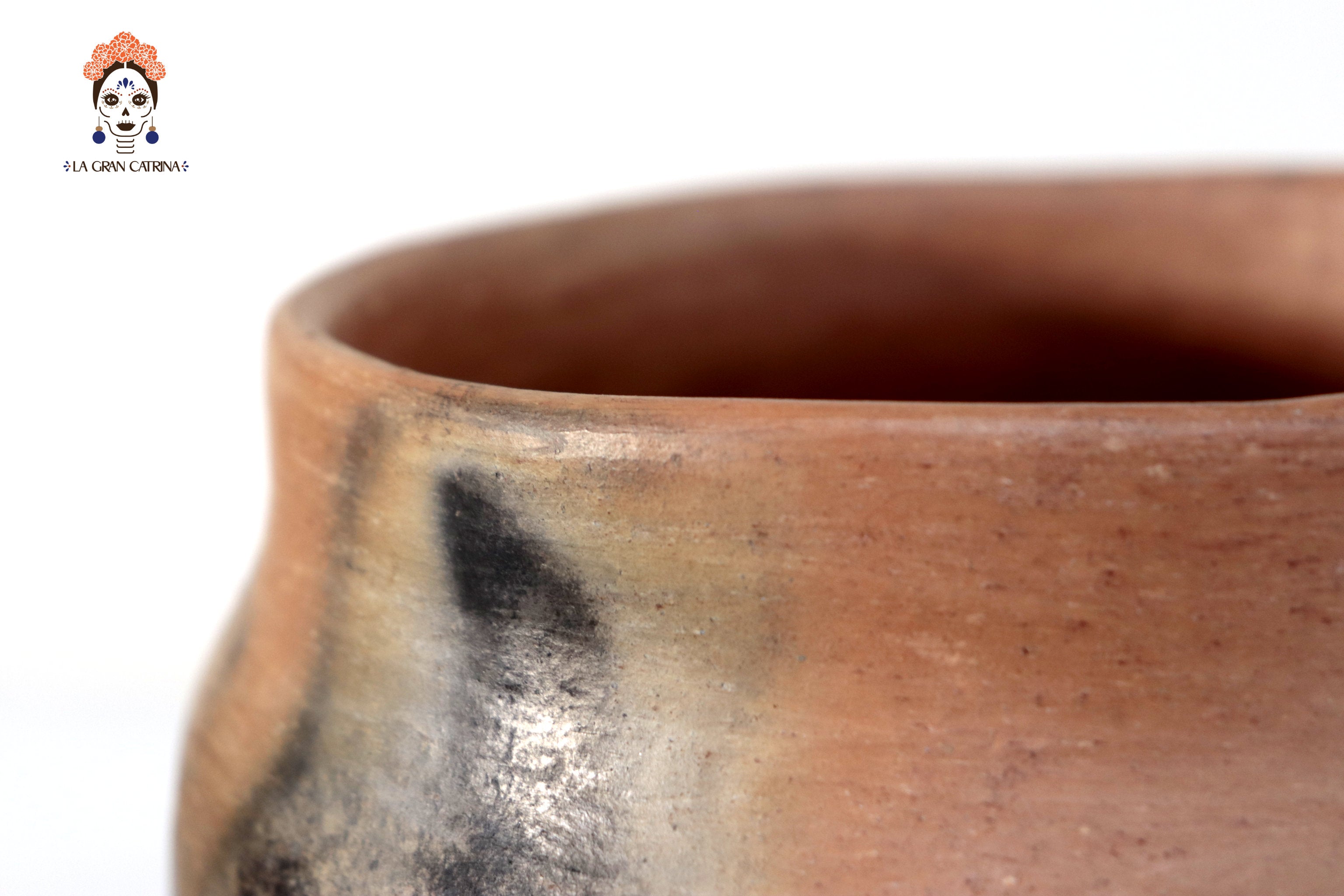 Vessel Ancestral Mixe of 3 legs - 5.9 in. Silvia Mixe