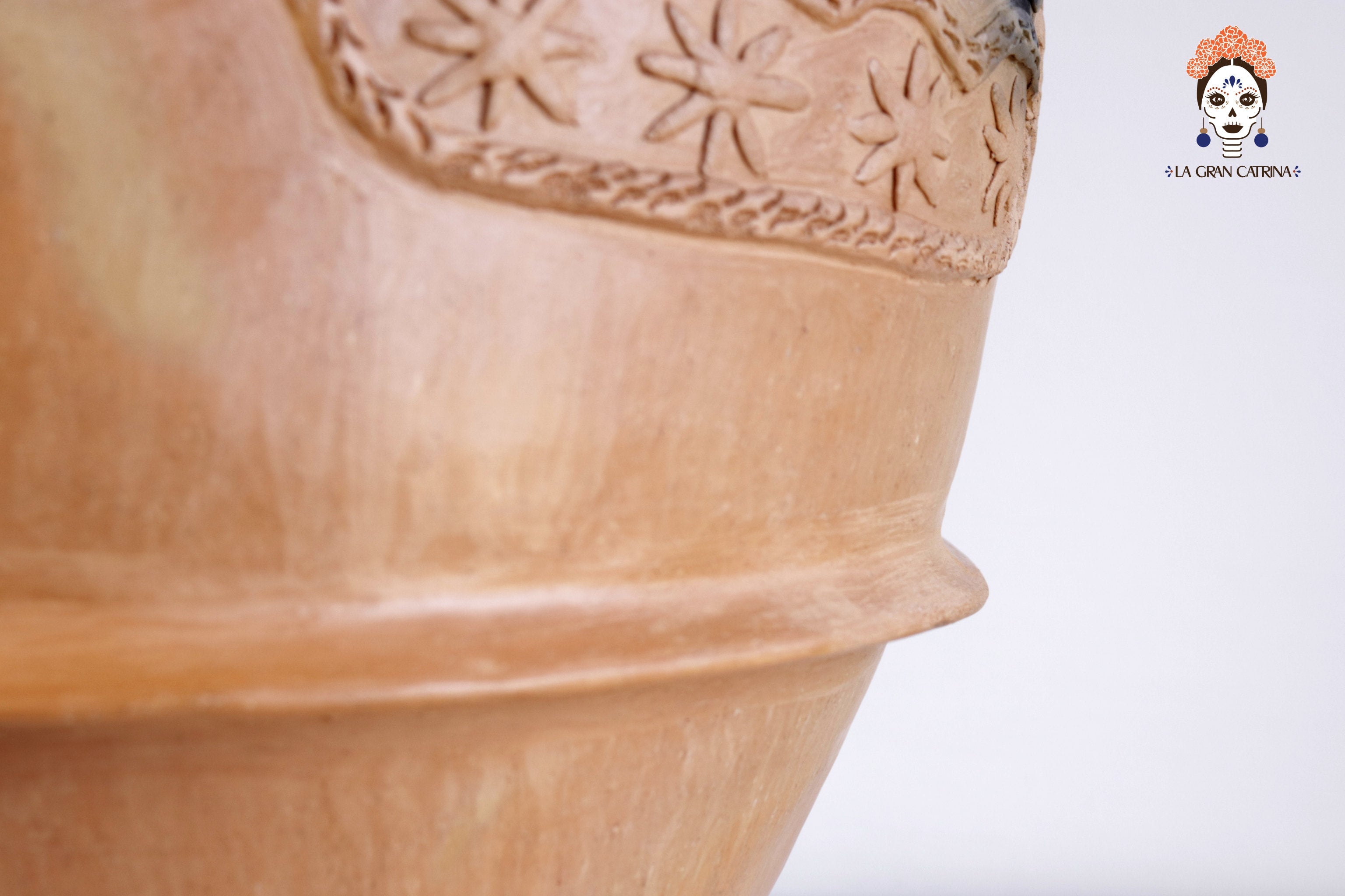 Vessel Mixe Tlahui Huipil of Natural Clay - 23.6 in. Silvia Mixe