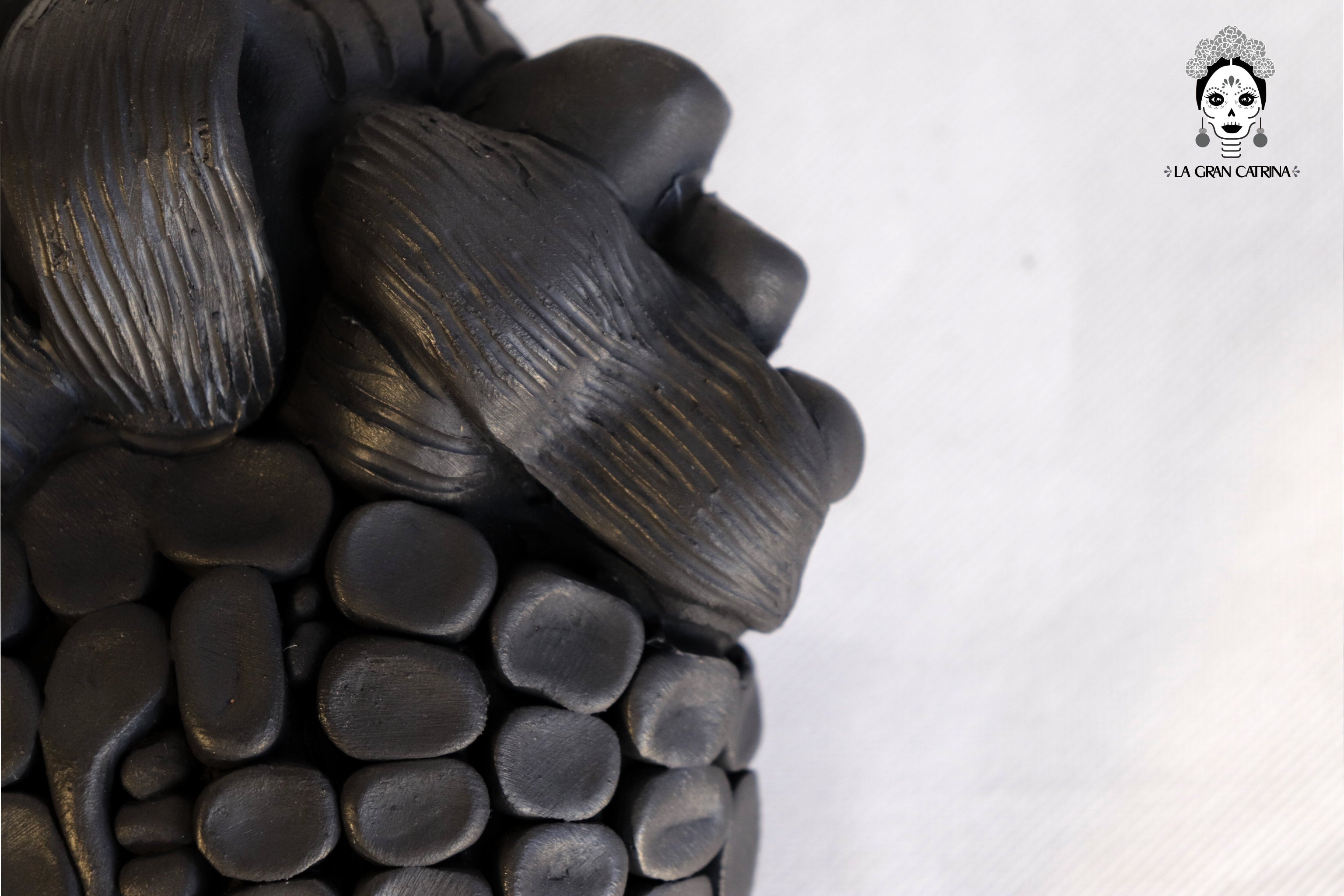 Corn Heart Matte - San Bartolo Black Clay 7.8 in. Tierra Lumbre