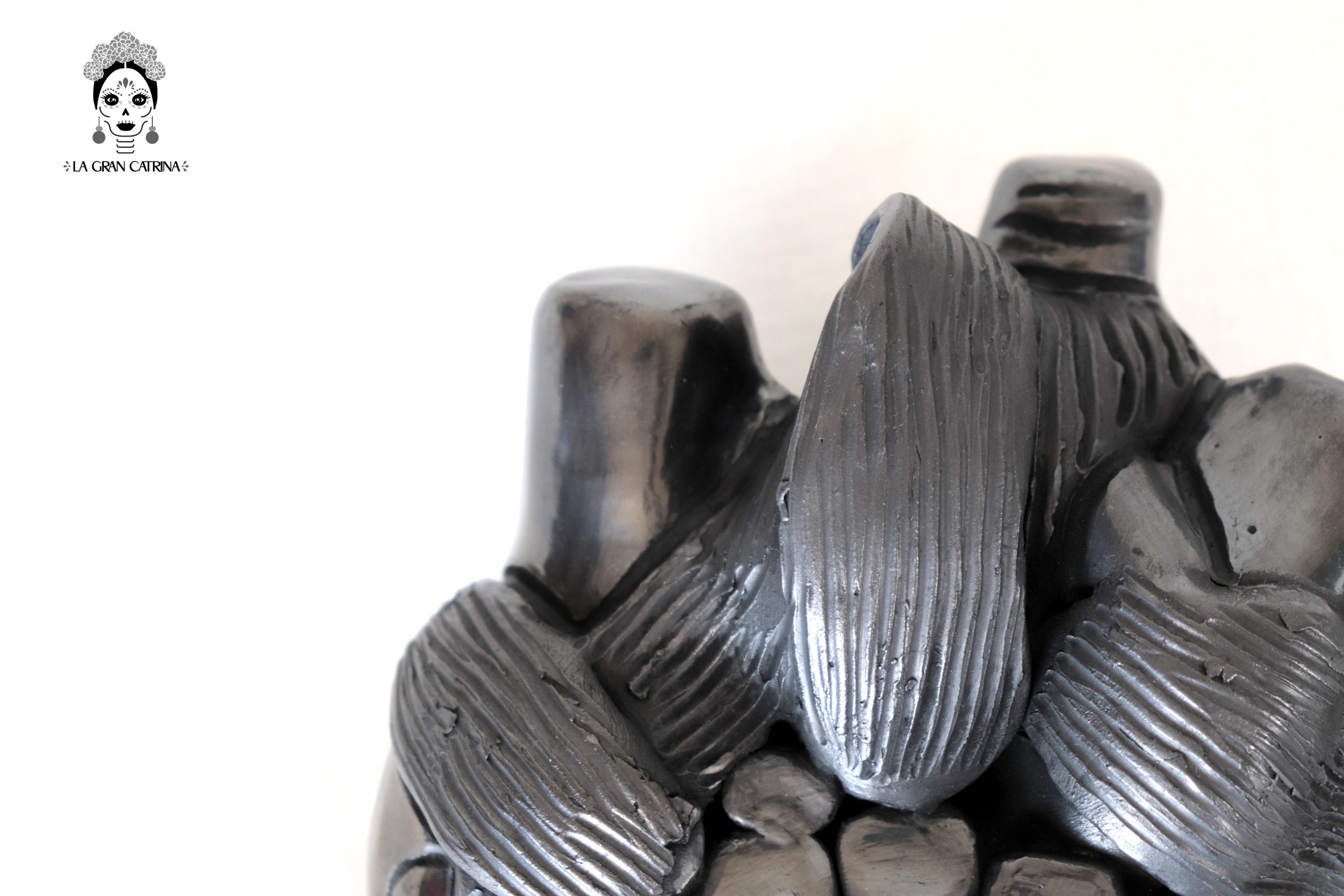Corn Heart Model 2 - San Bartolo Black Clay 7.8 in. - in. Production Tierra Lumbre