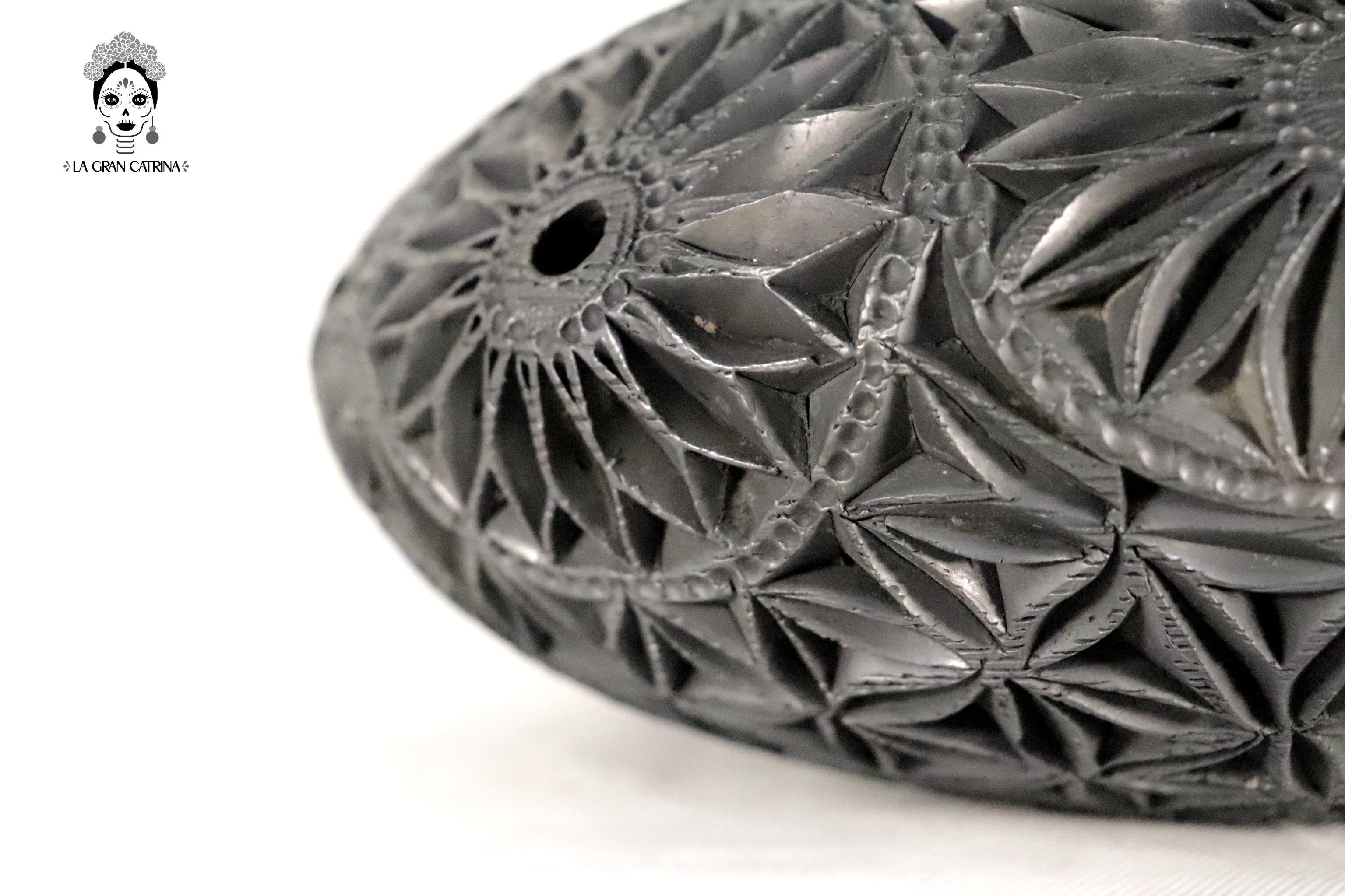 Black Clay Nigua Vase 11.8 in. Tere Oax