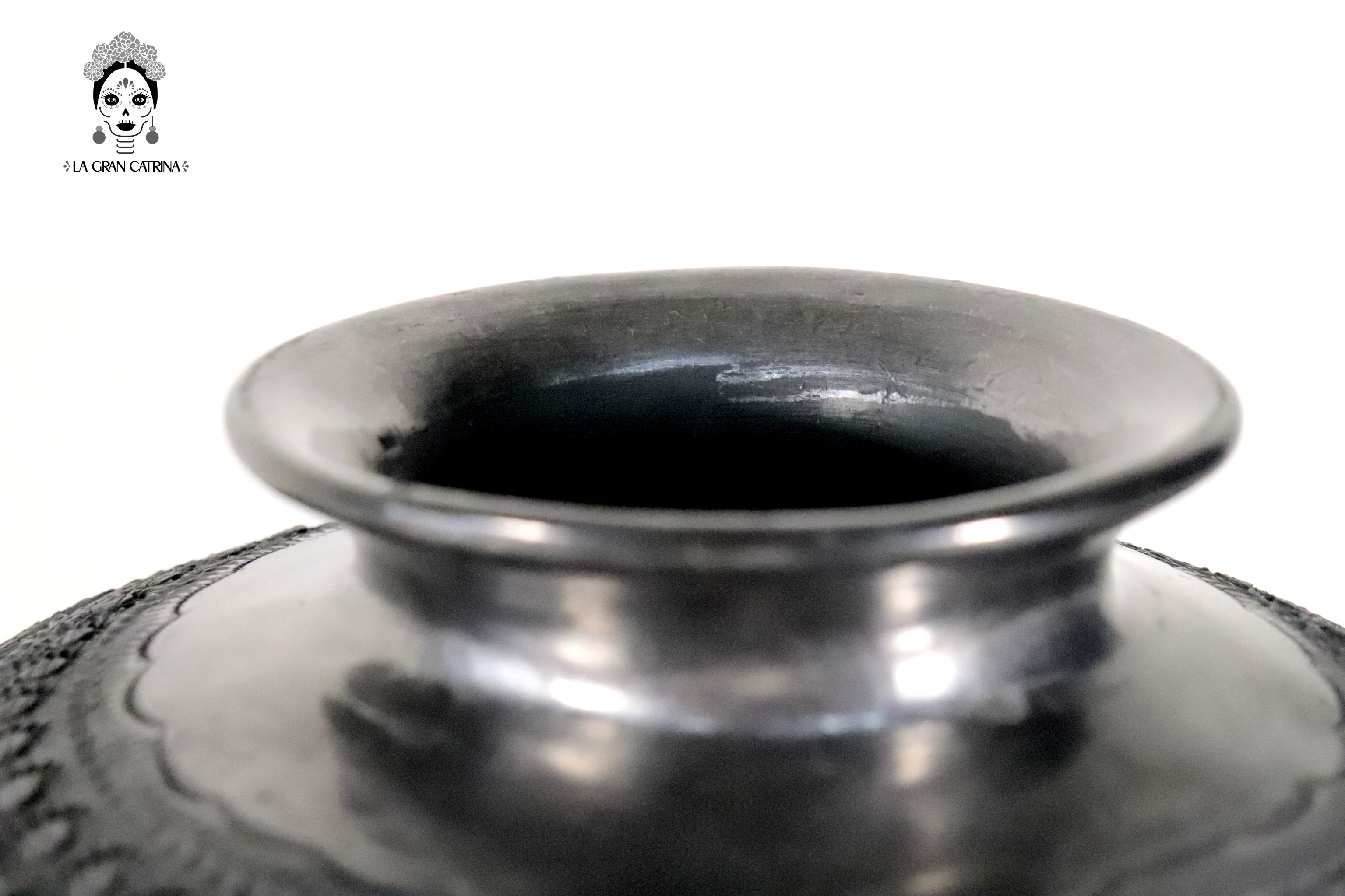 Black Clay Nigua Vase 11.8 in. Tere Oax