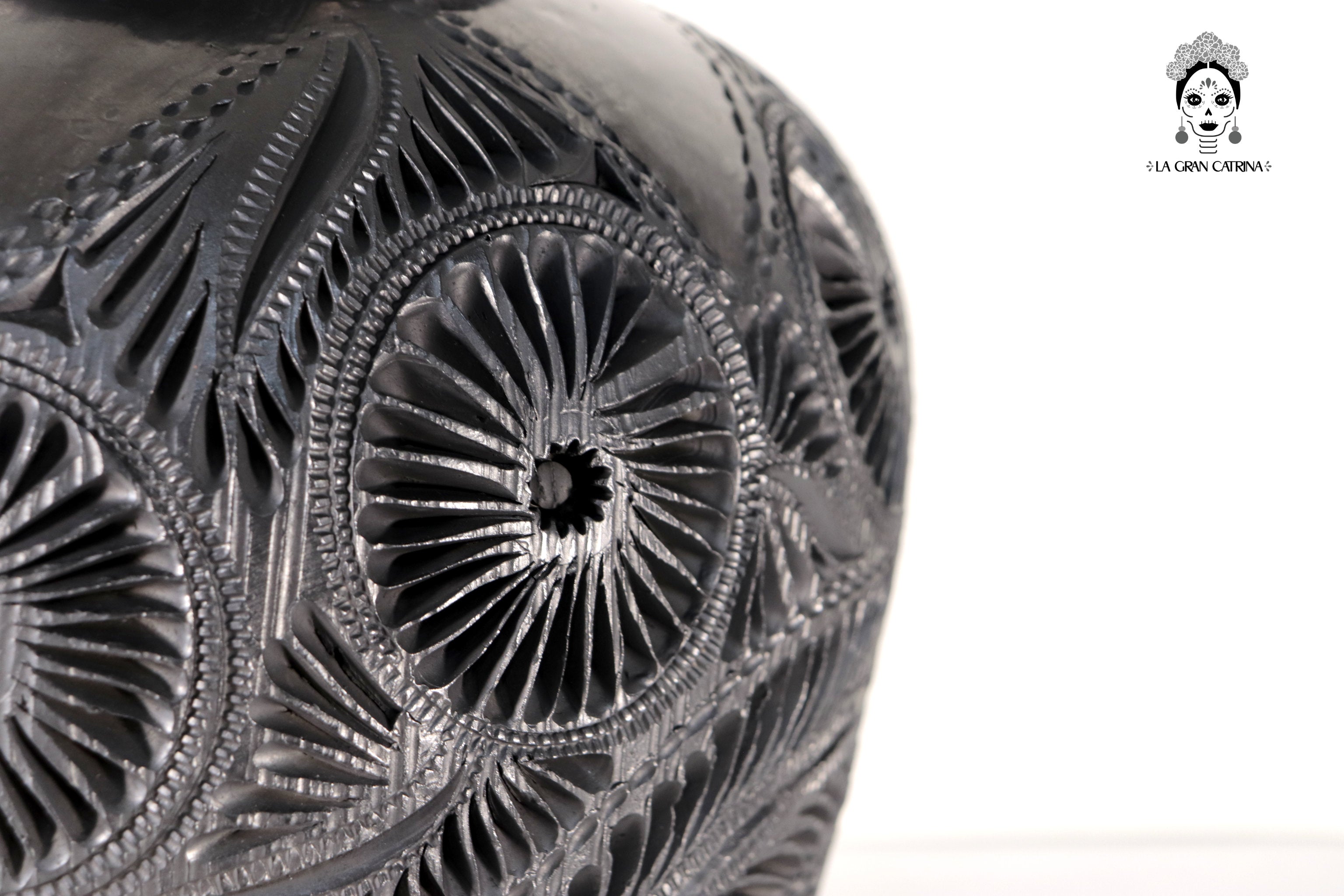Handcrafted Black Clay Tibor Jar 13.7 in. Tere Oax