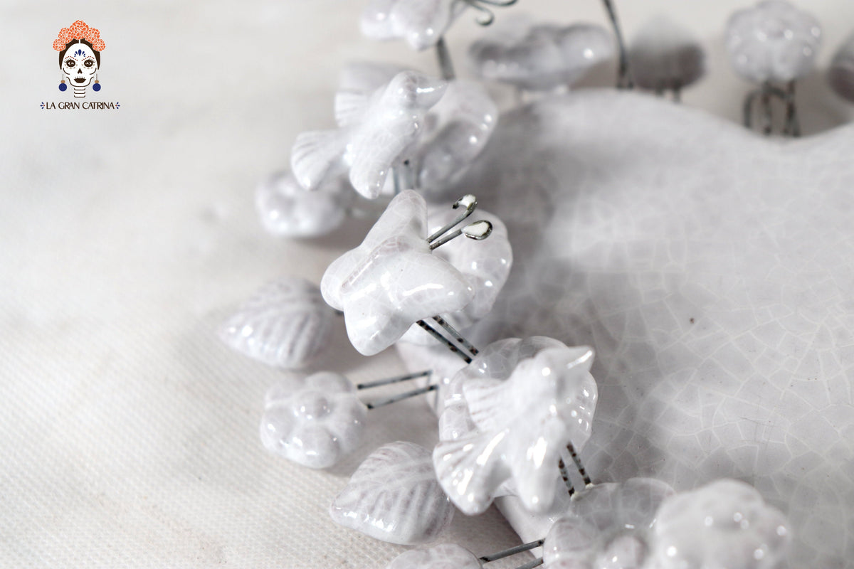 Glazed Clay Heart White with Flowers - 8.6 in. Montoya