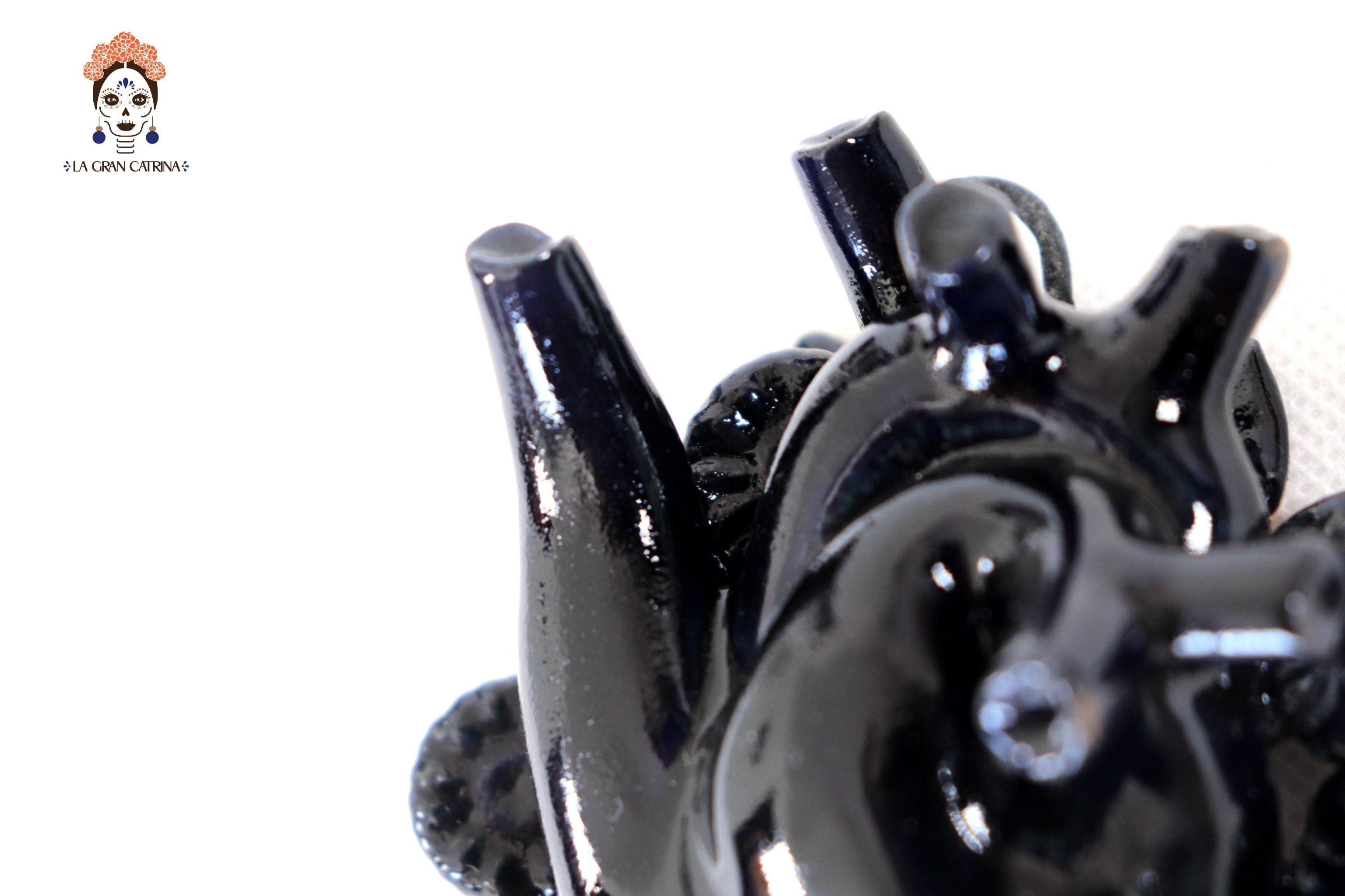 Heart Black Wall small - Glazed Clay - 4.1 in. Tiru