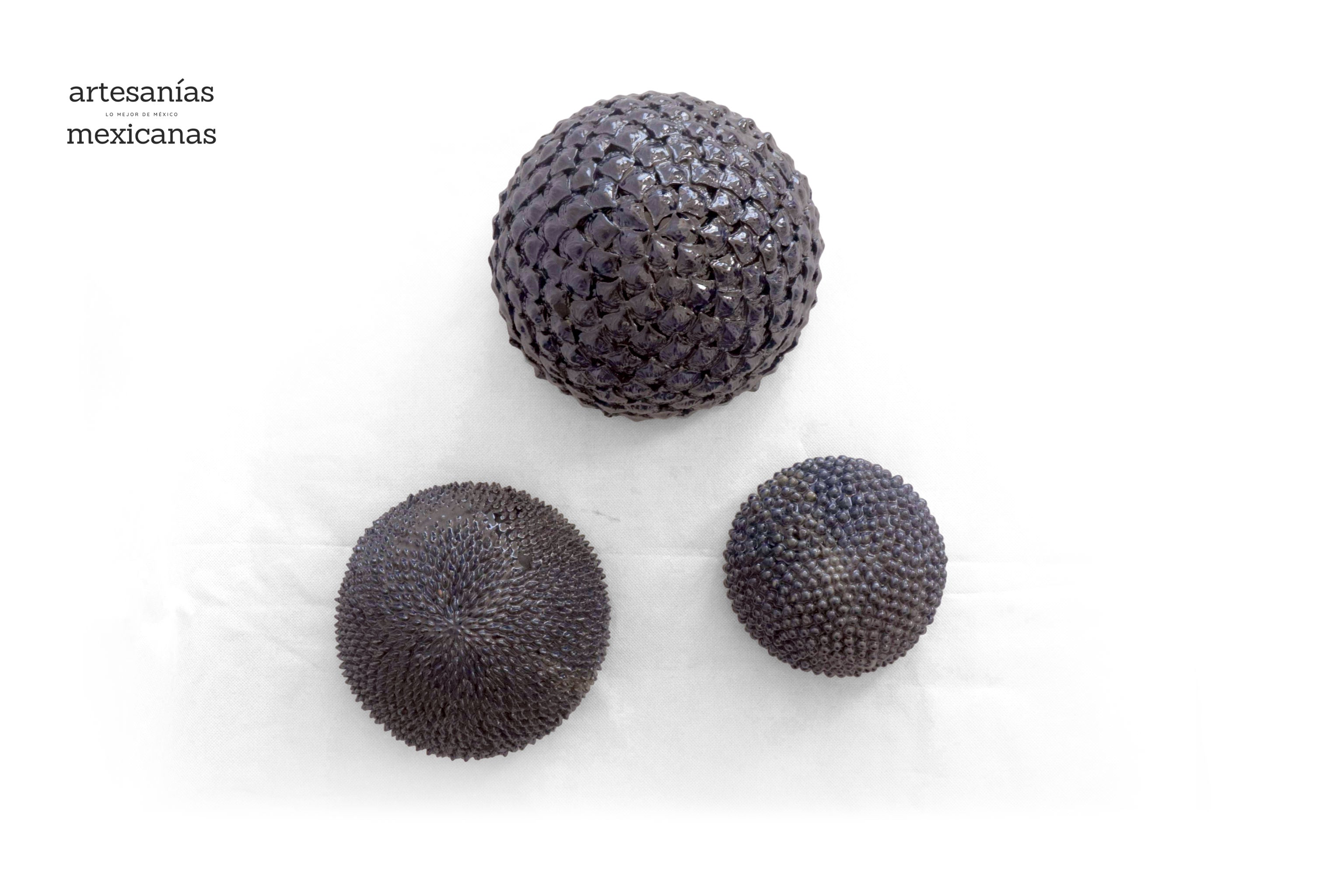 Spheres vidriadas Blue Wall - in. Production Aristeo Gtz
