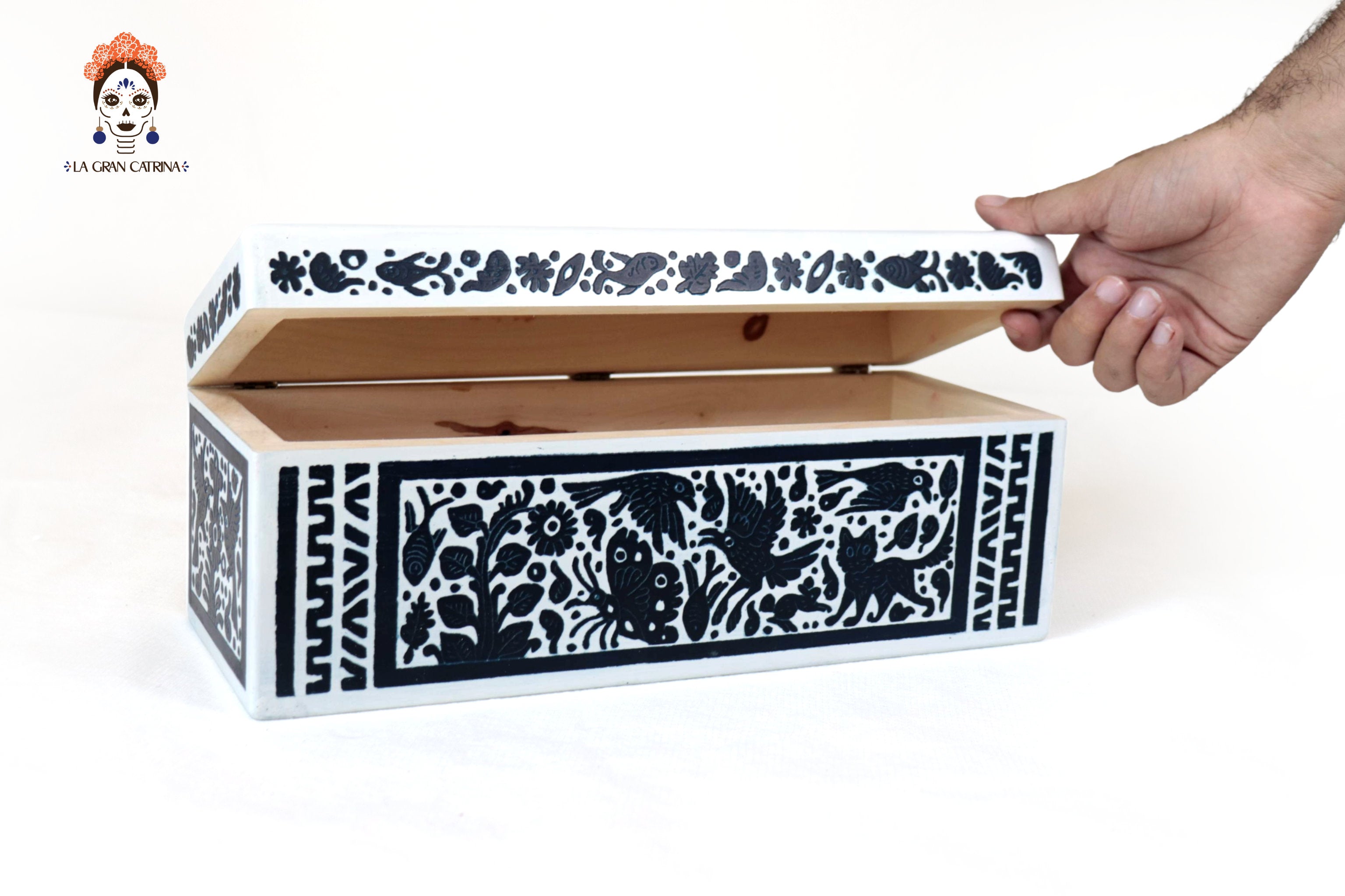 White Olinalá Handcrafted Box with Traditional Floral Design - 12.9 in. Olinala