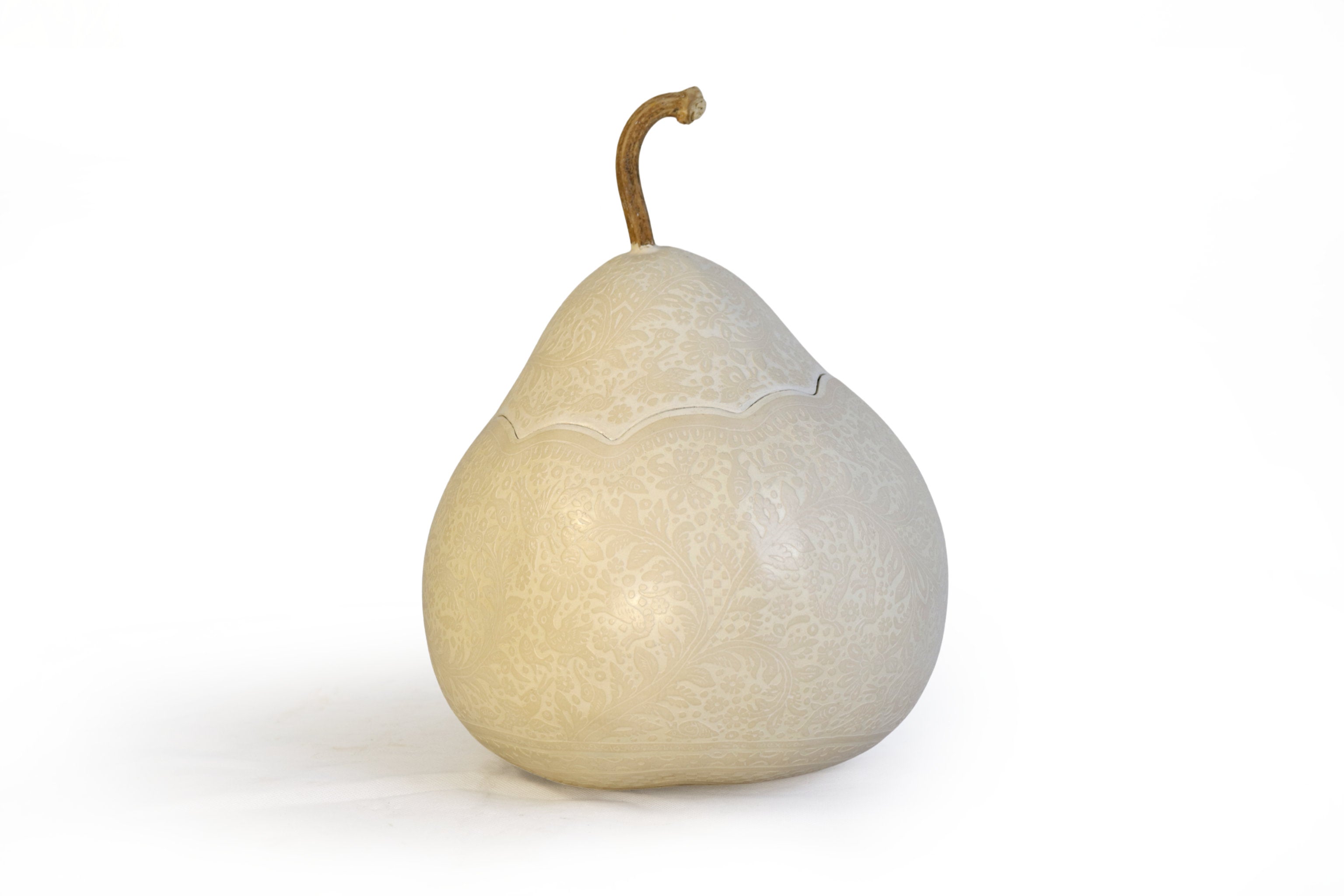 Large white artisan gourd, lacquered and sgraffito-etched, Olinalá Guerrero handmade decor