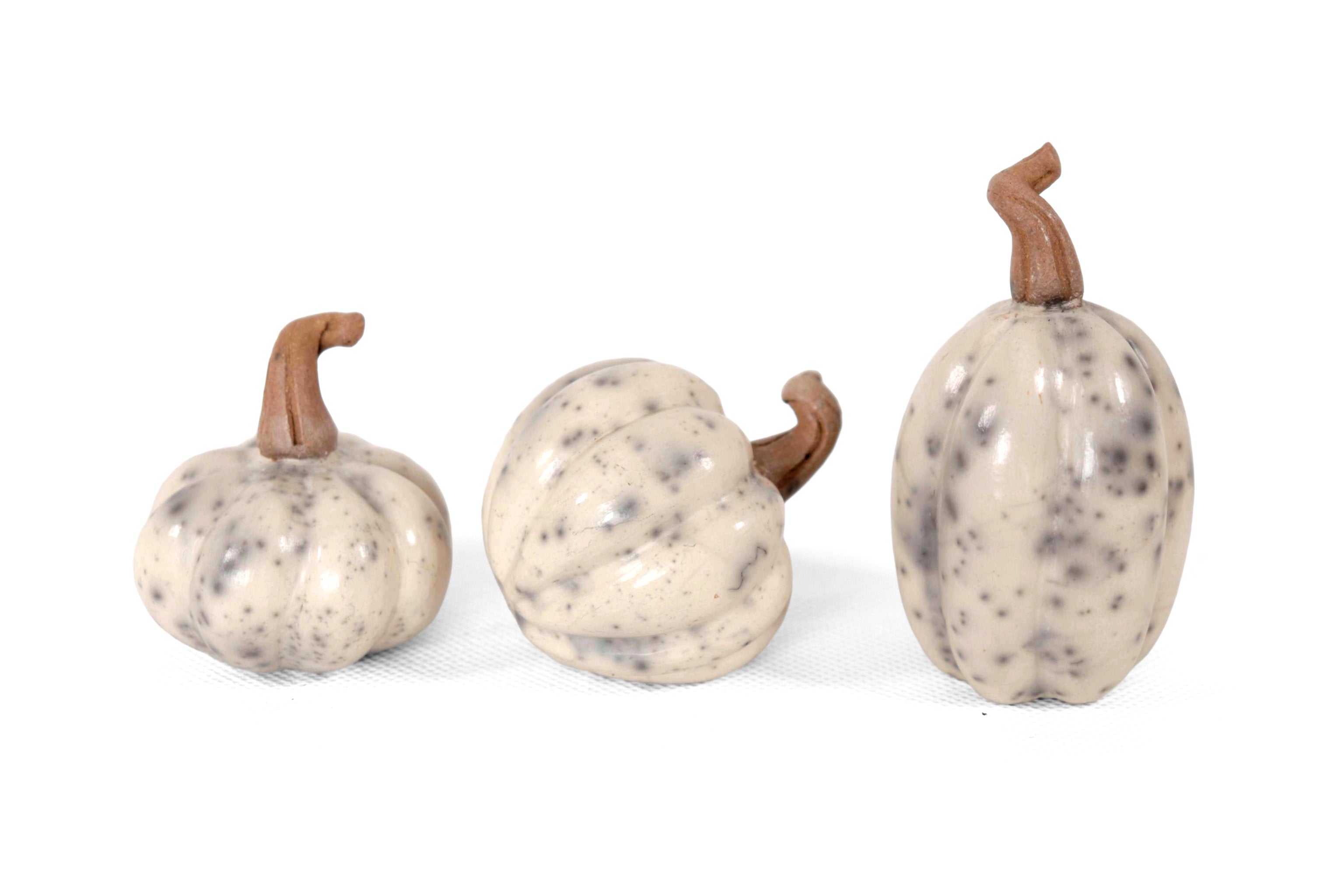 Set of 3 Pumpkins White miniature Trejo