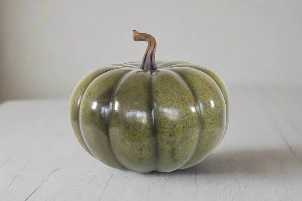 Pumpkin green large Clay - 14.5 in. Trejo