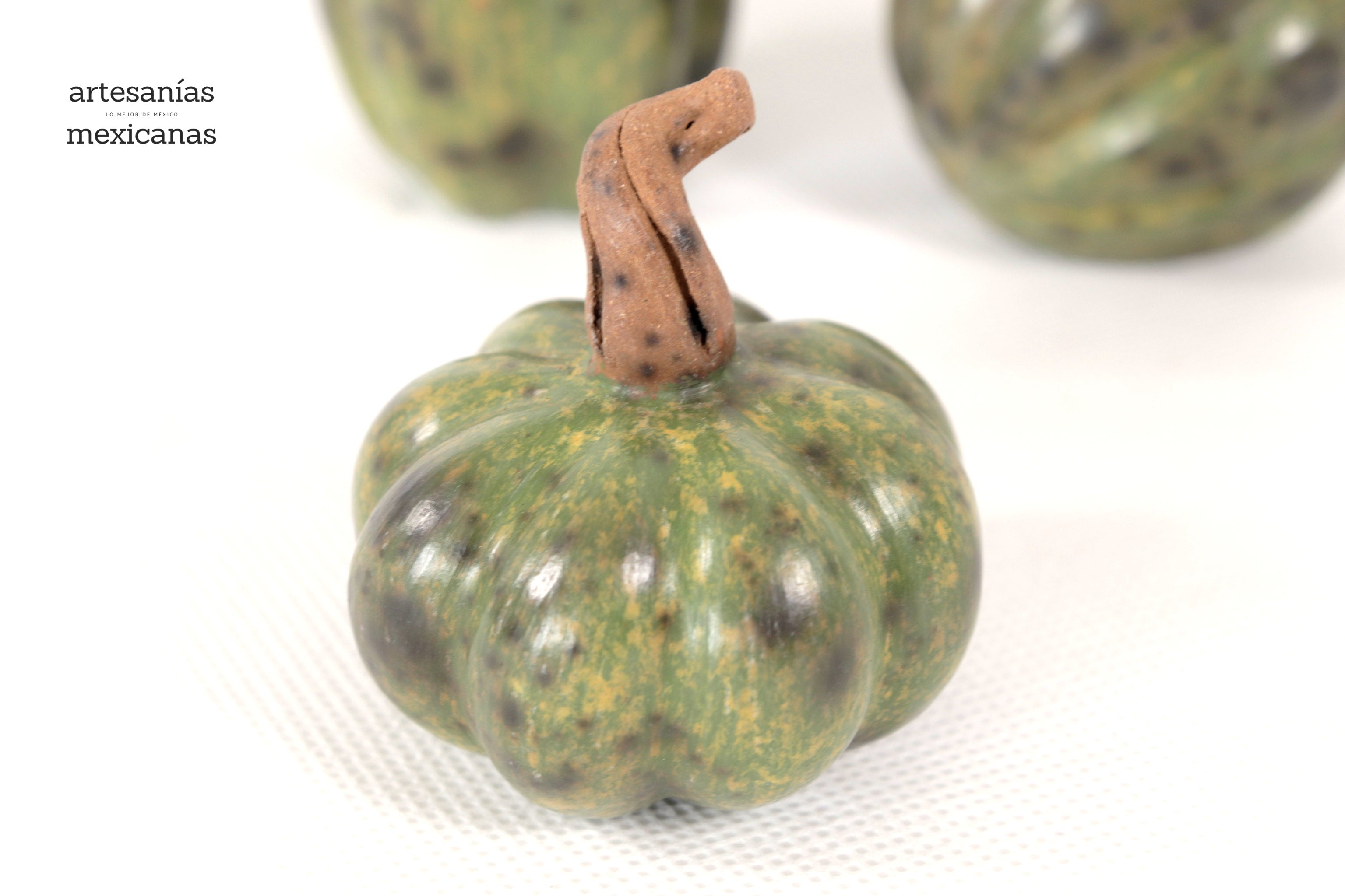 Set of 3 Pumpkins Green miniature Trejo