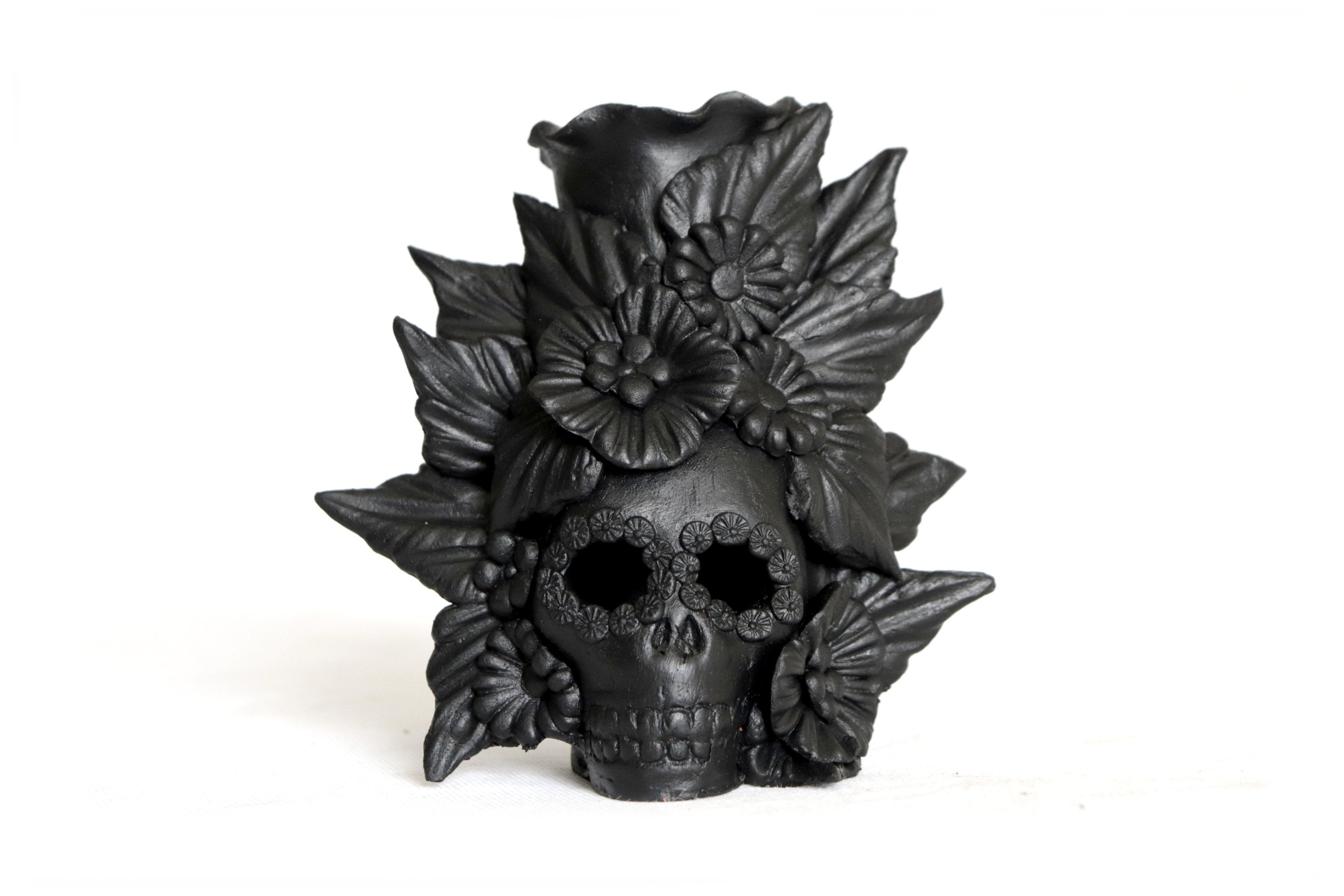Set 3 Skulls Blacks with Flowers Clay 5.7 in. Brenda Capula