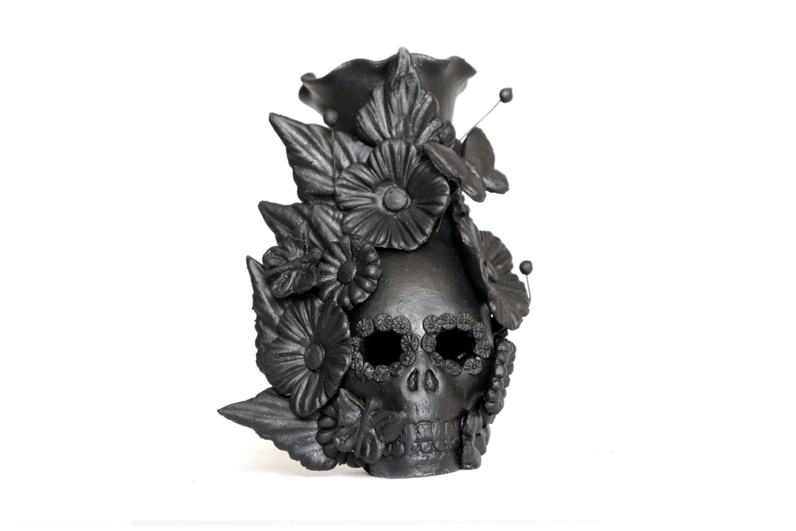 Set 3 Skulls Blacks with Flowers Clay 5.7 in. Brenda Capula