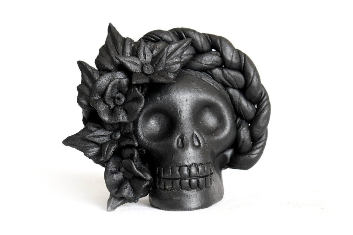 Set 3 Skulls Blacks with Trenza Clay 6.3 in. Brenda Capula
