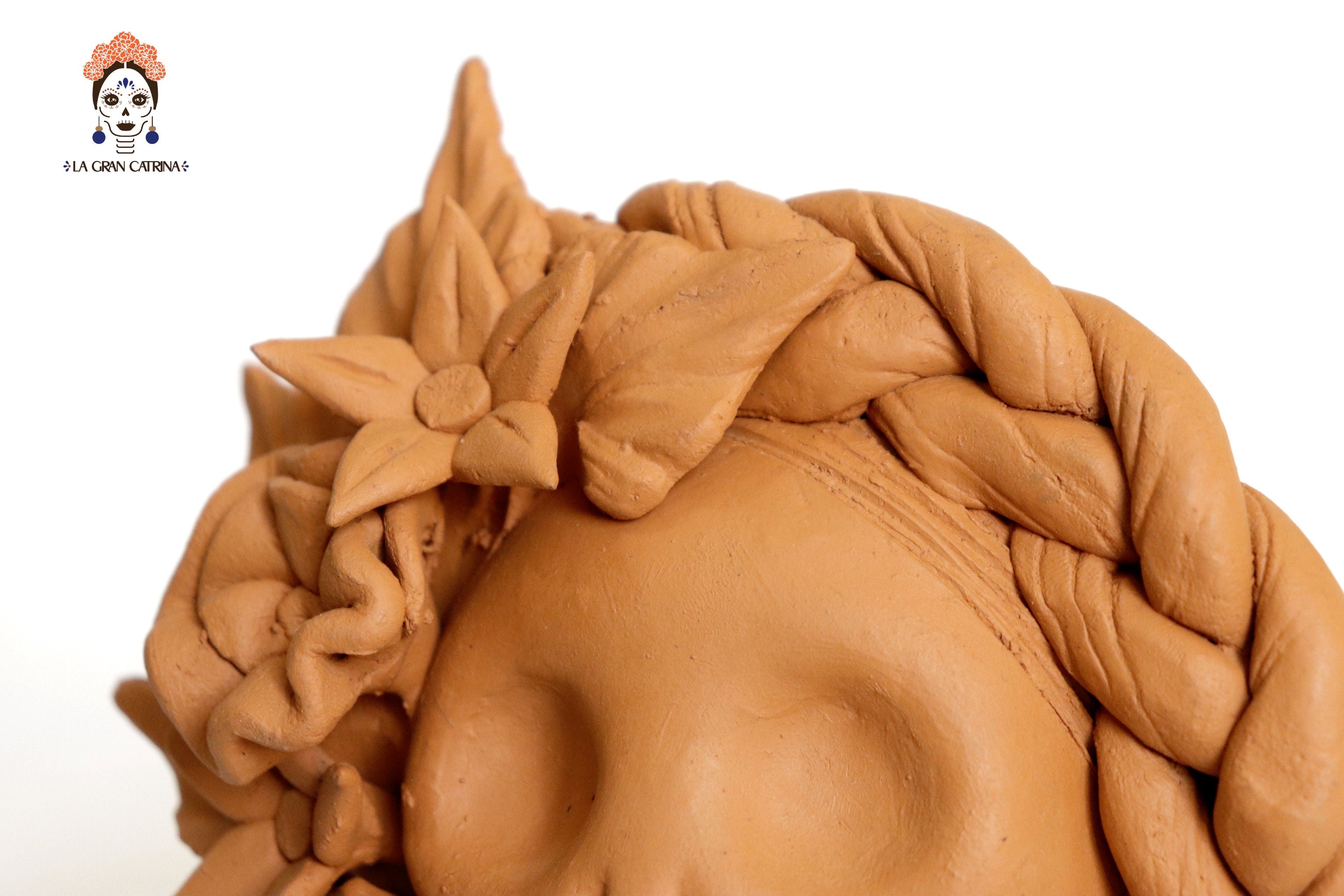 Planter of skulls small orange of topknot with Flowers Brenda Capula