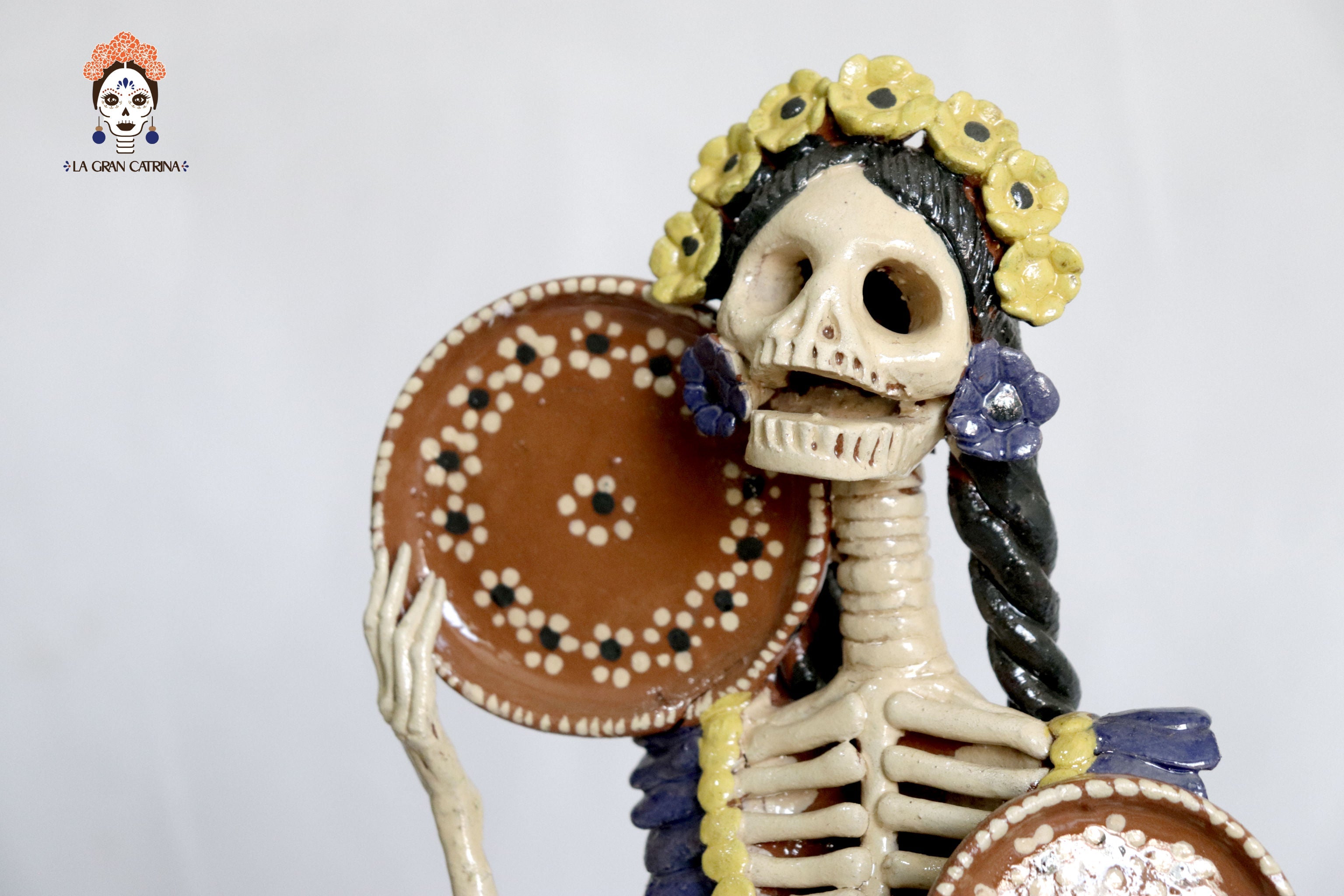 Catrina Platera - 19.7 in. Tia Adan