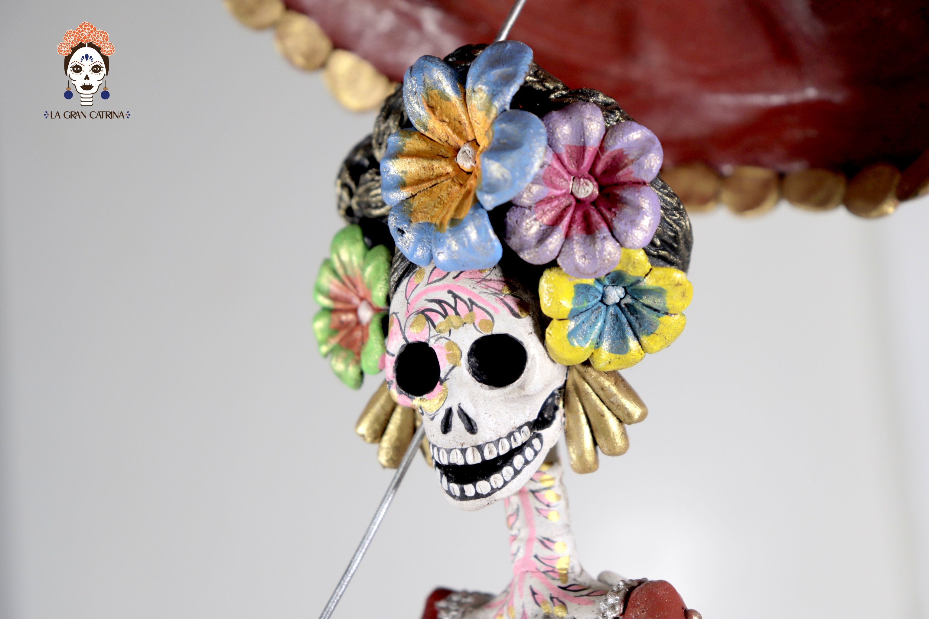 Catrina flowereada with Birds and sombrilla - 19 in. Laureano