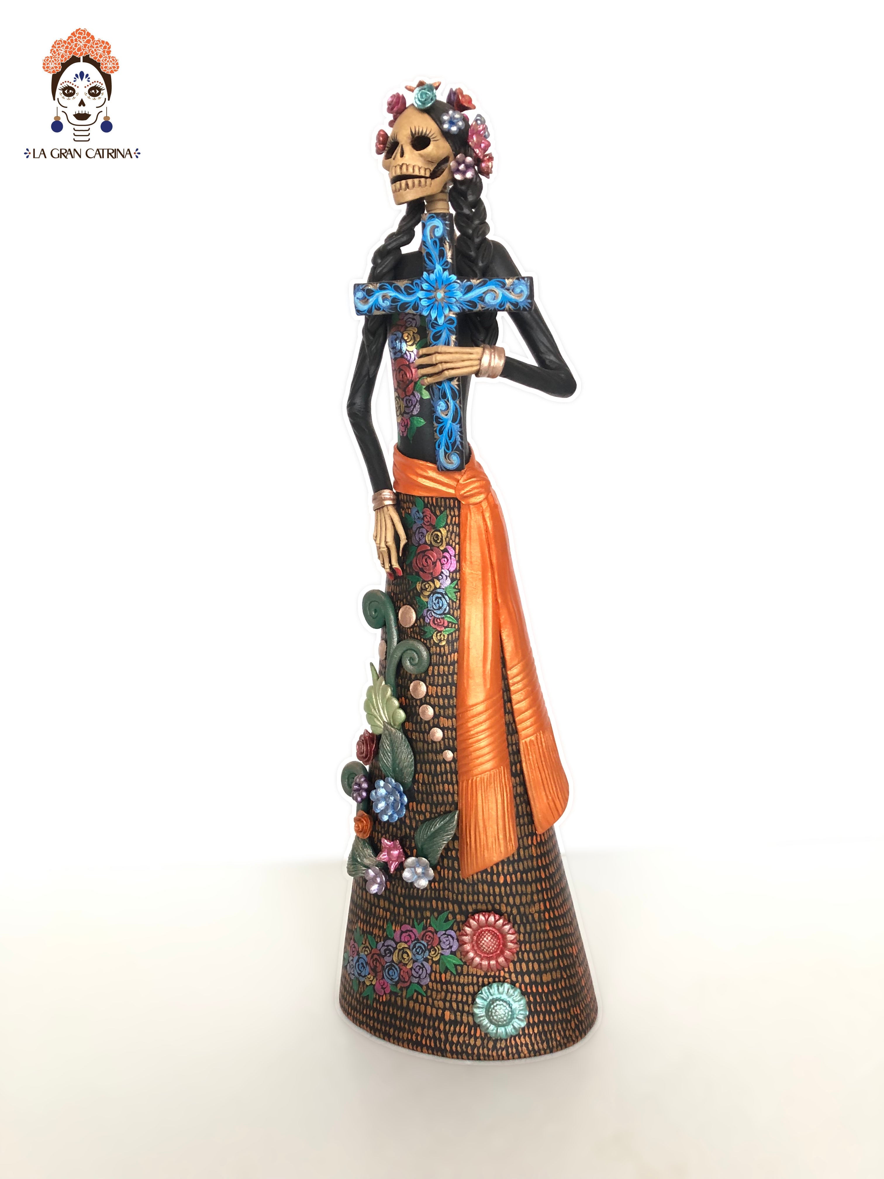 Catrina with la Cross tono Hueso - 20 in. - Made to Order Adan