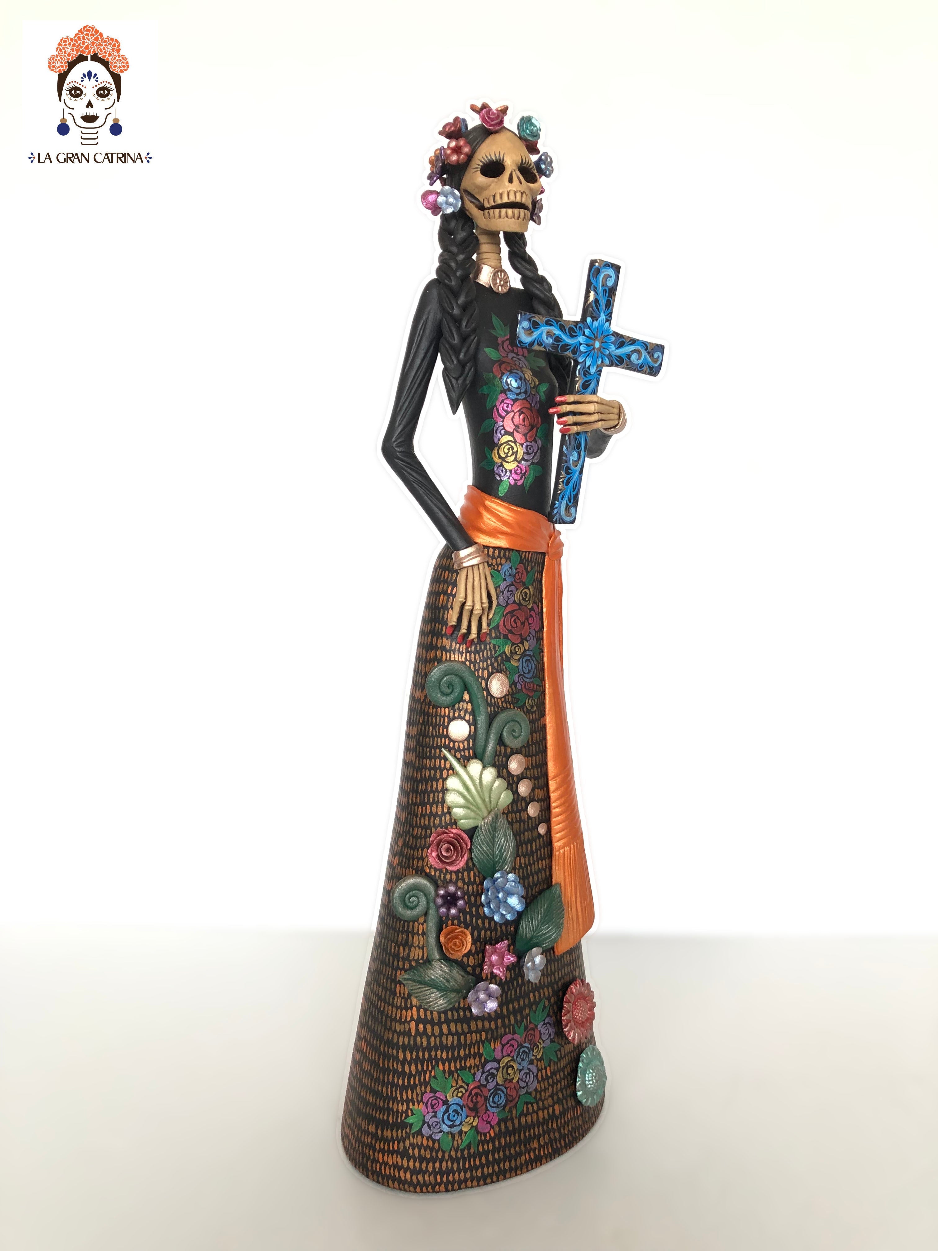 Catrina with la Cross tono Hueso - 20 in. - Made to Order Adan