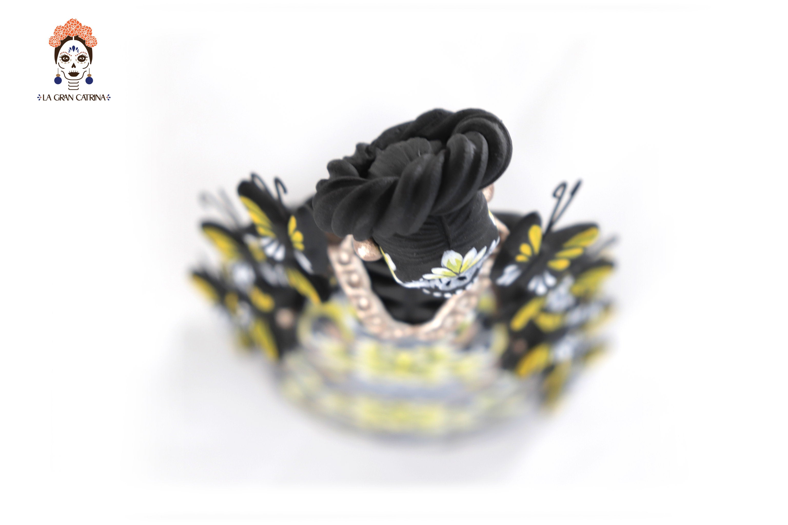 Catrina of butterflies White and yellow - 12 in. - in. Production Adan