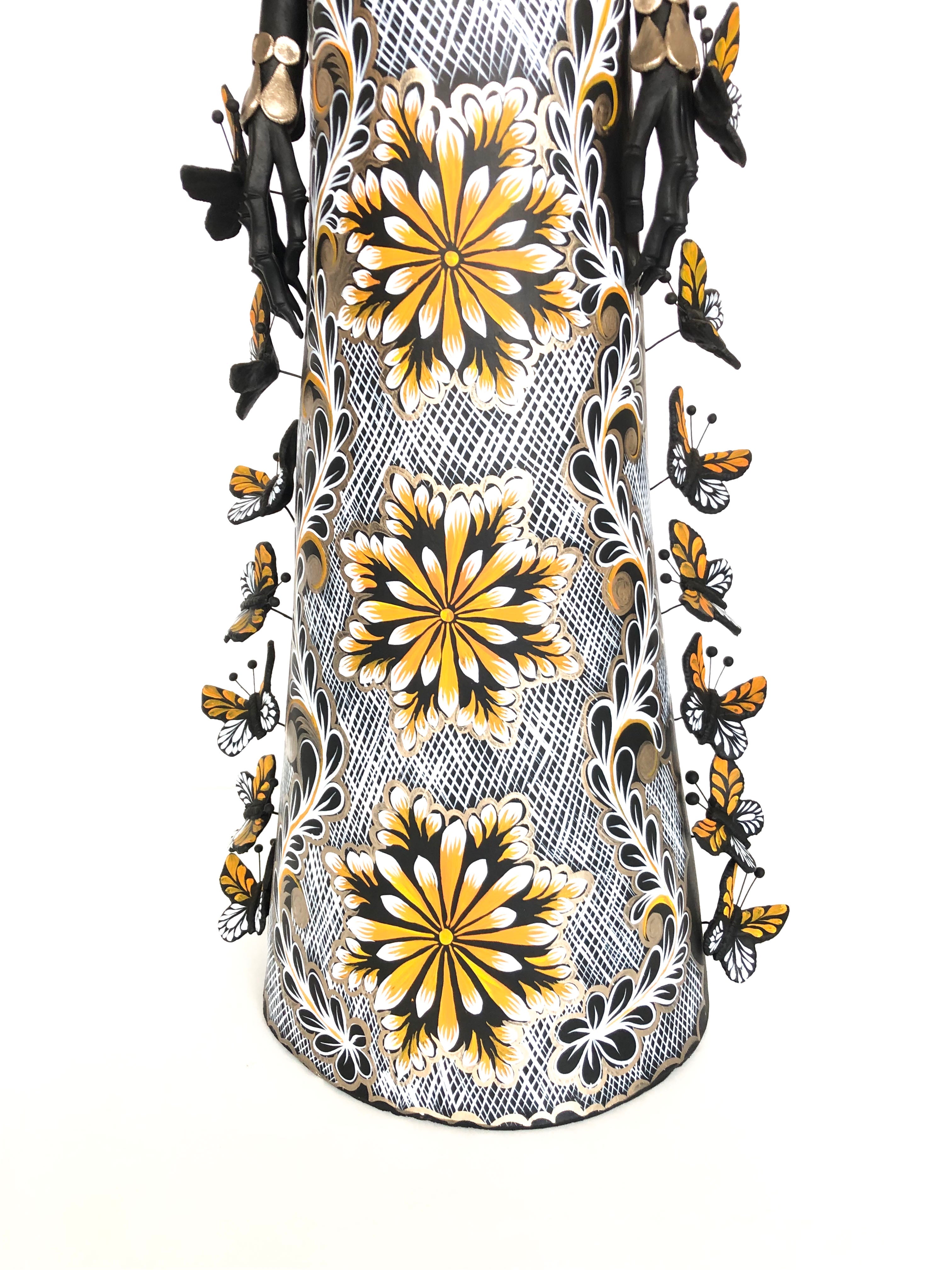 Catrina black with Butterflies orange - 40 in. Adan