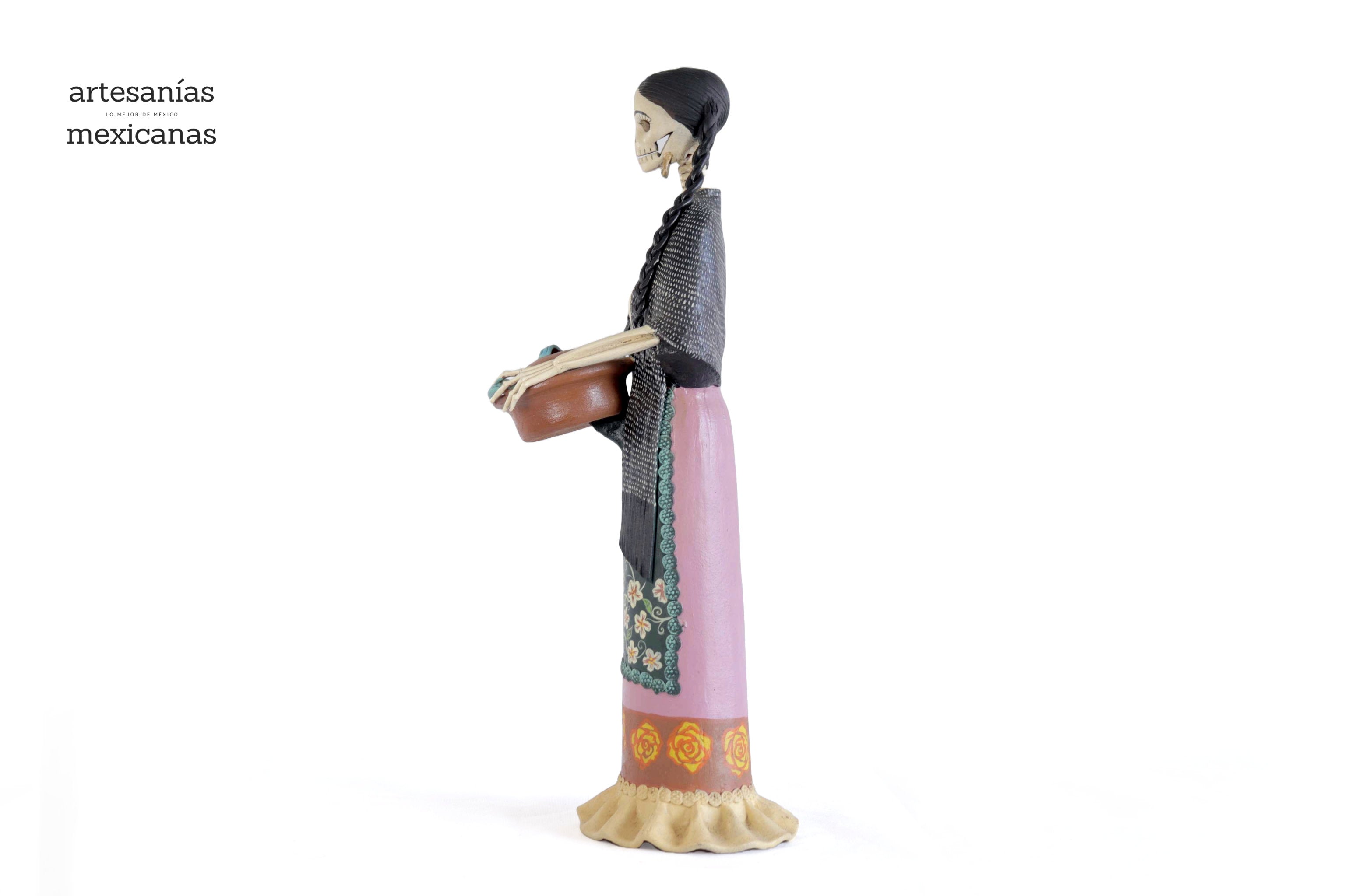 Catrina with olla 20 in. Miguel de la Cruz