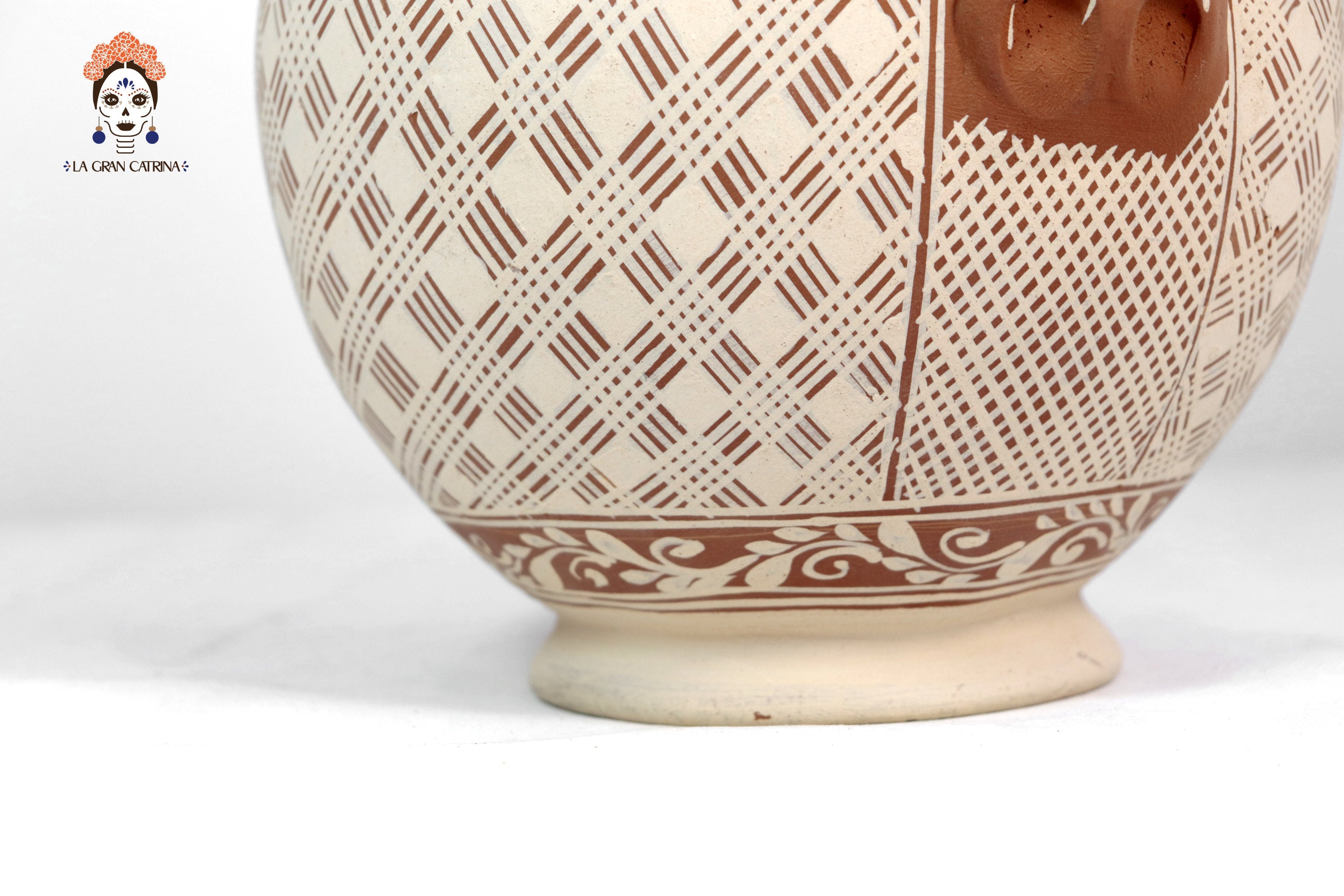 Pitcher Floral Clay - Patamban - 11.4 in. Patamban