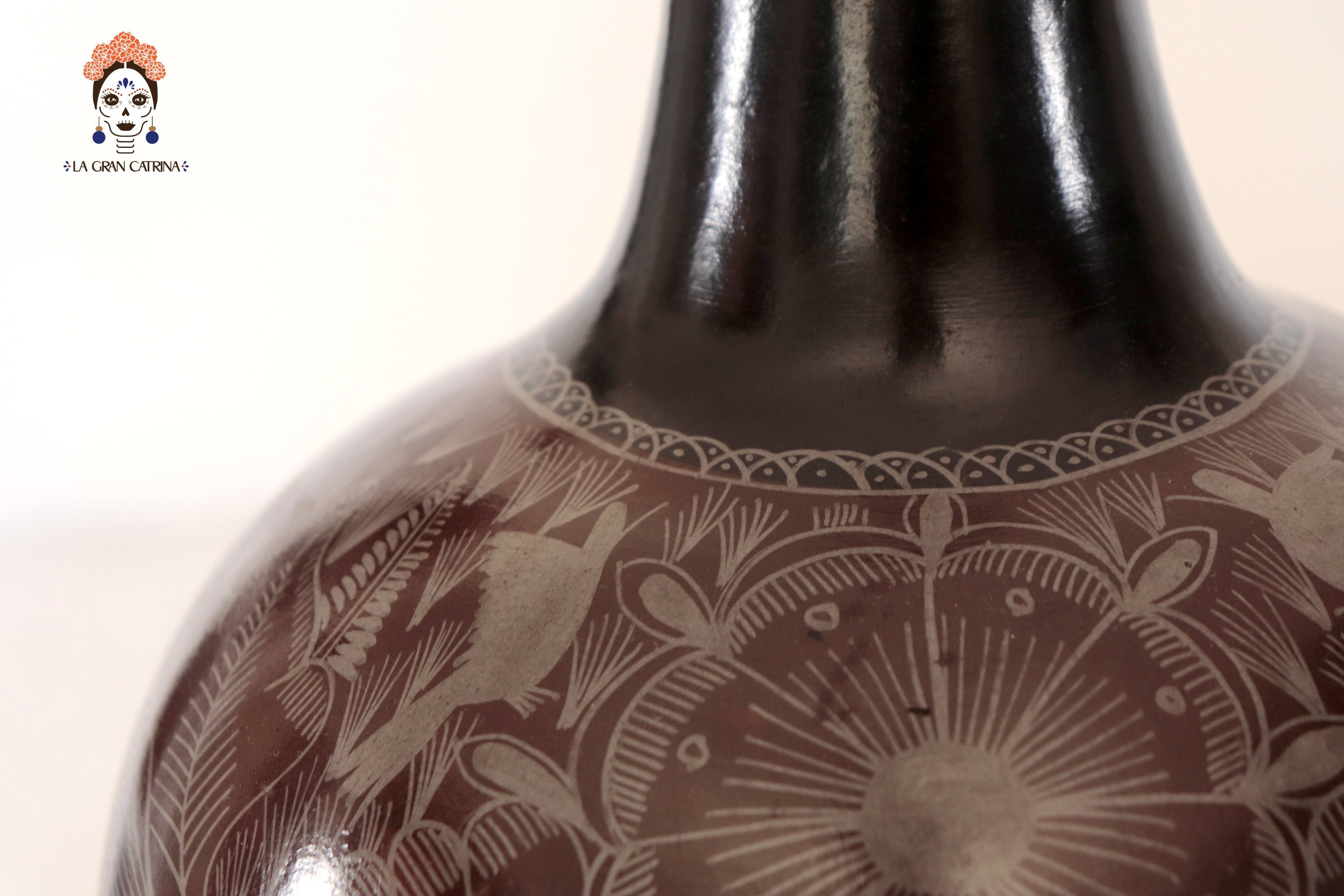Vase with Foliage brown - Huancito - 11.6 in. Pablo Huancito