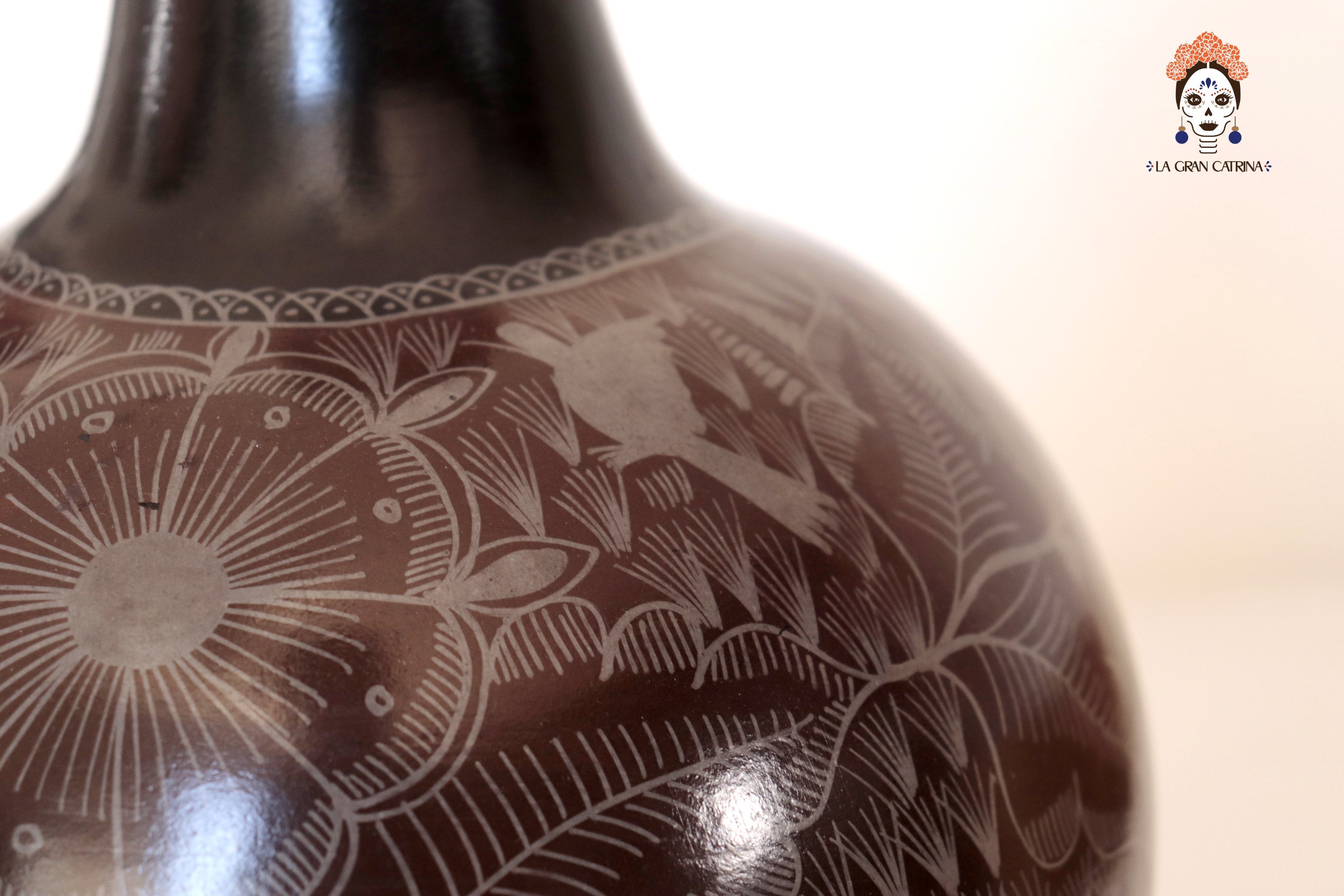 Vase with Foliage brown - Huancito - 11.6 in. Pablo Huancito