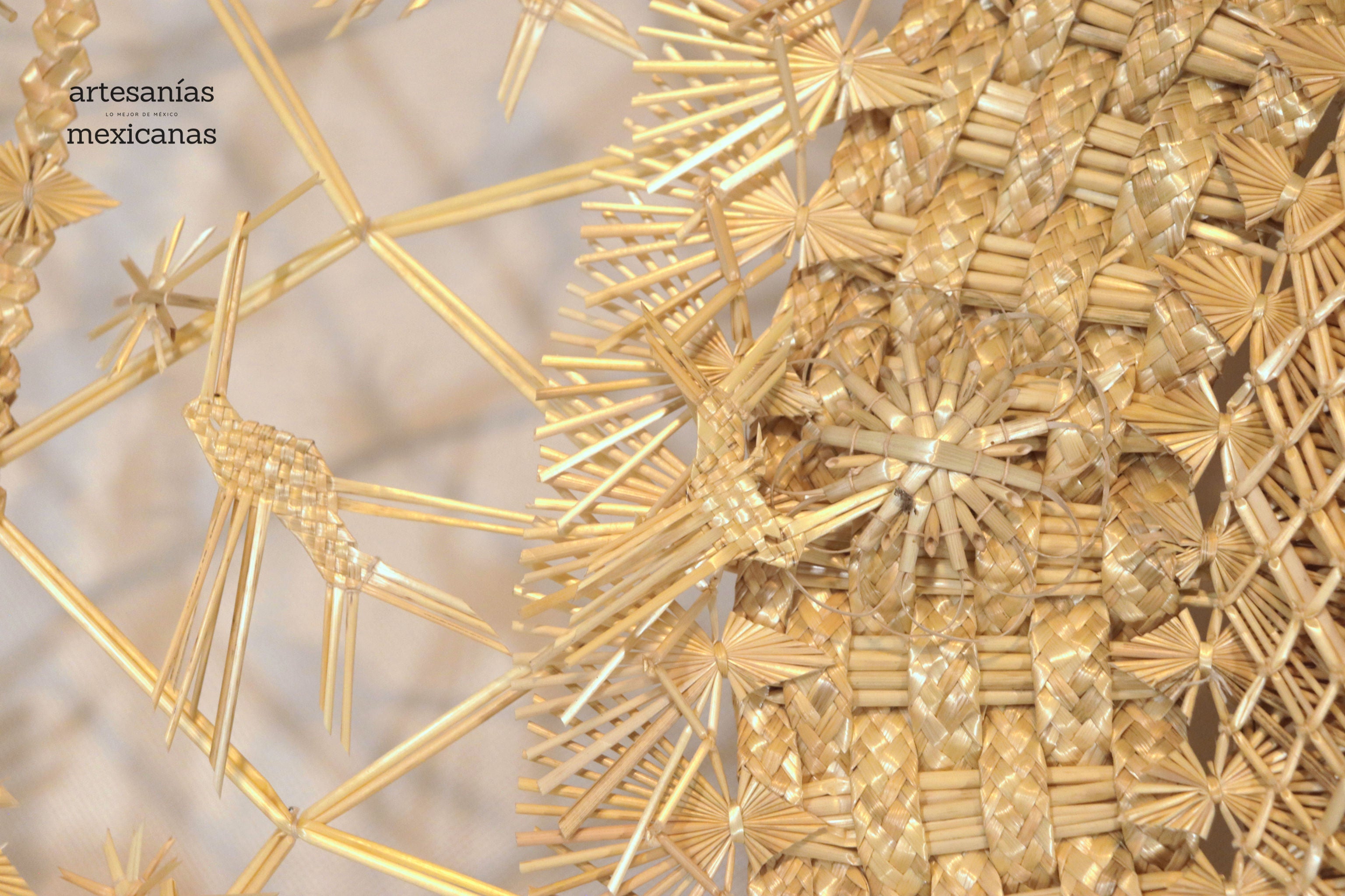 Wheat Straw Wall Circle - Colibríes - 40 in. Panikua