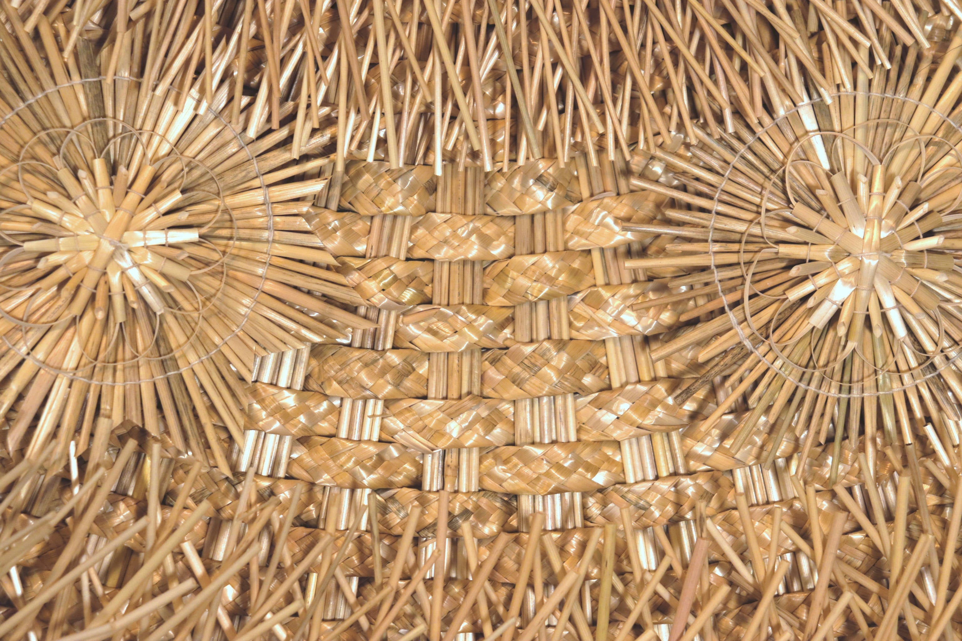 Wheat Straw Wall Circle - Constelación - 40 in. Panikua